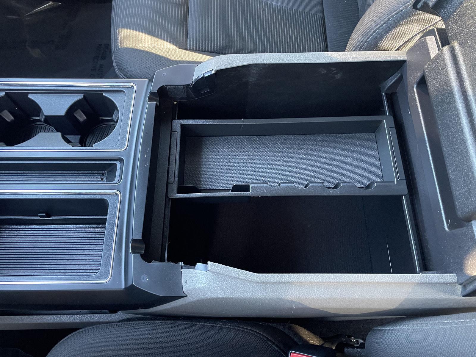 Vehicle photo 31
