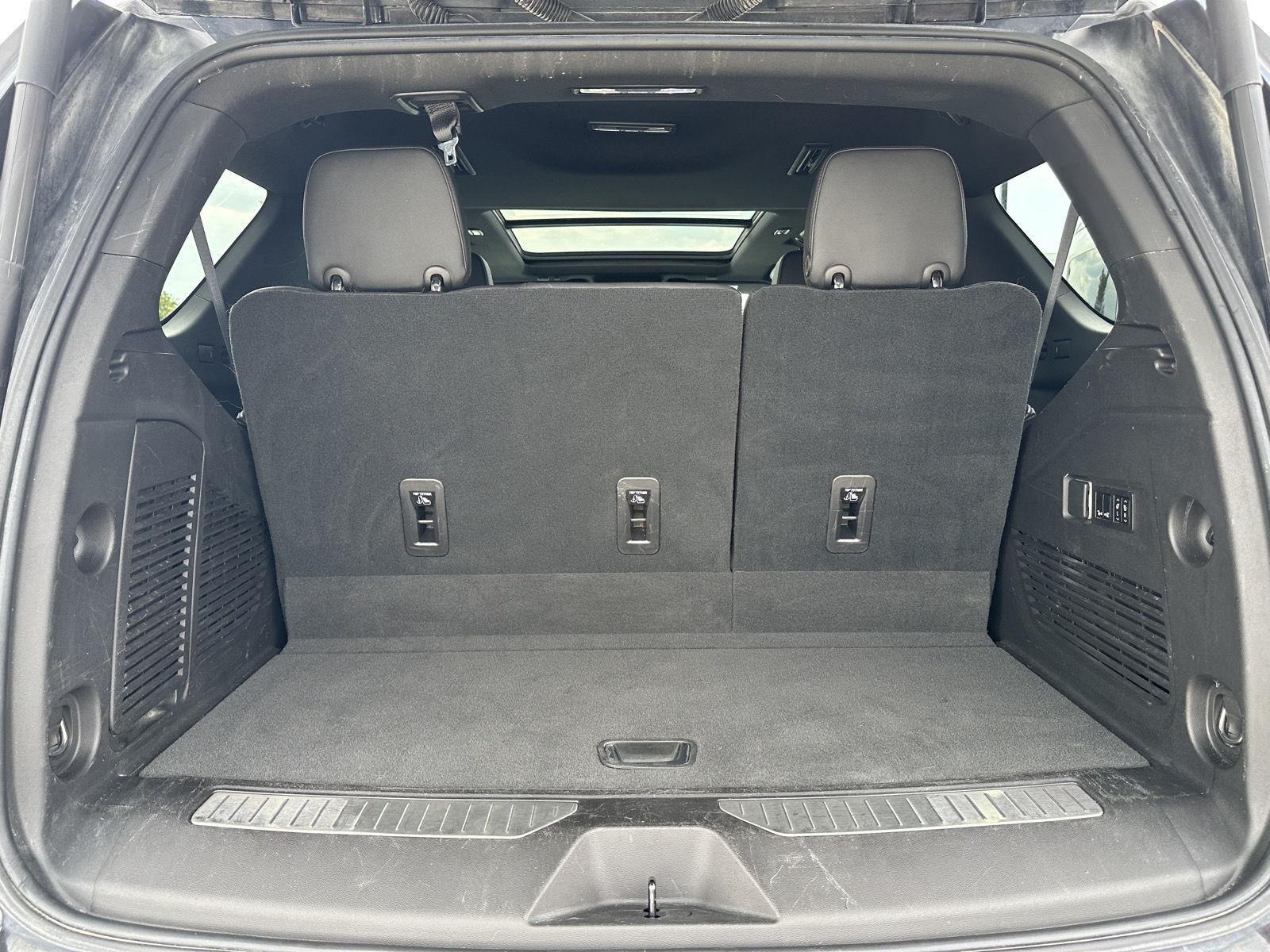 Vehicle photo 43