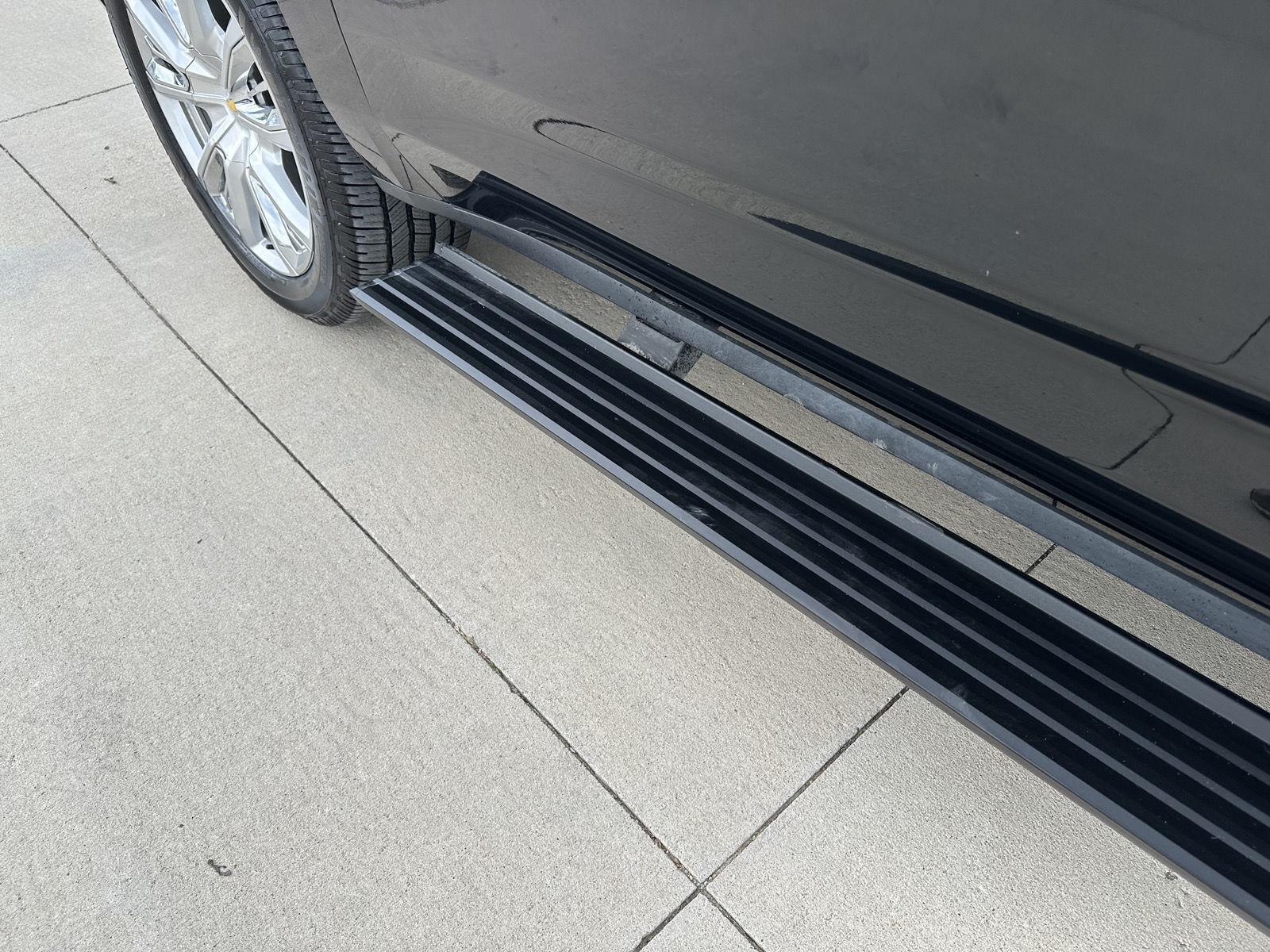 Vehicle photo 49