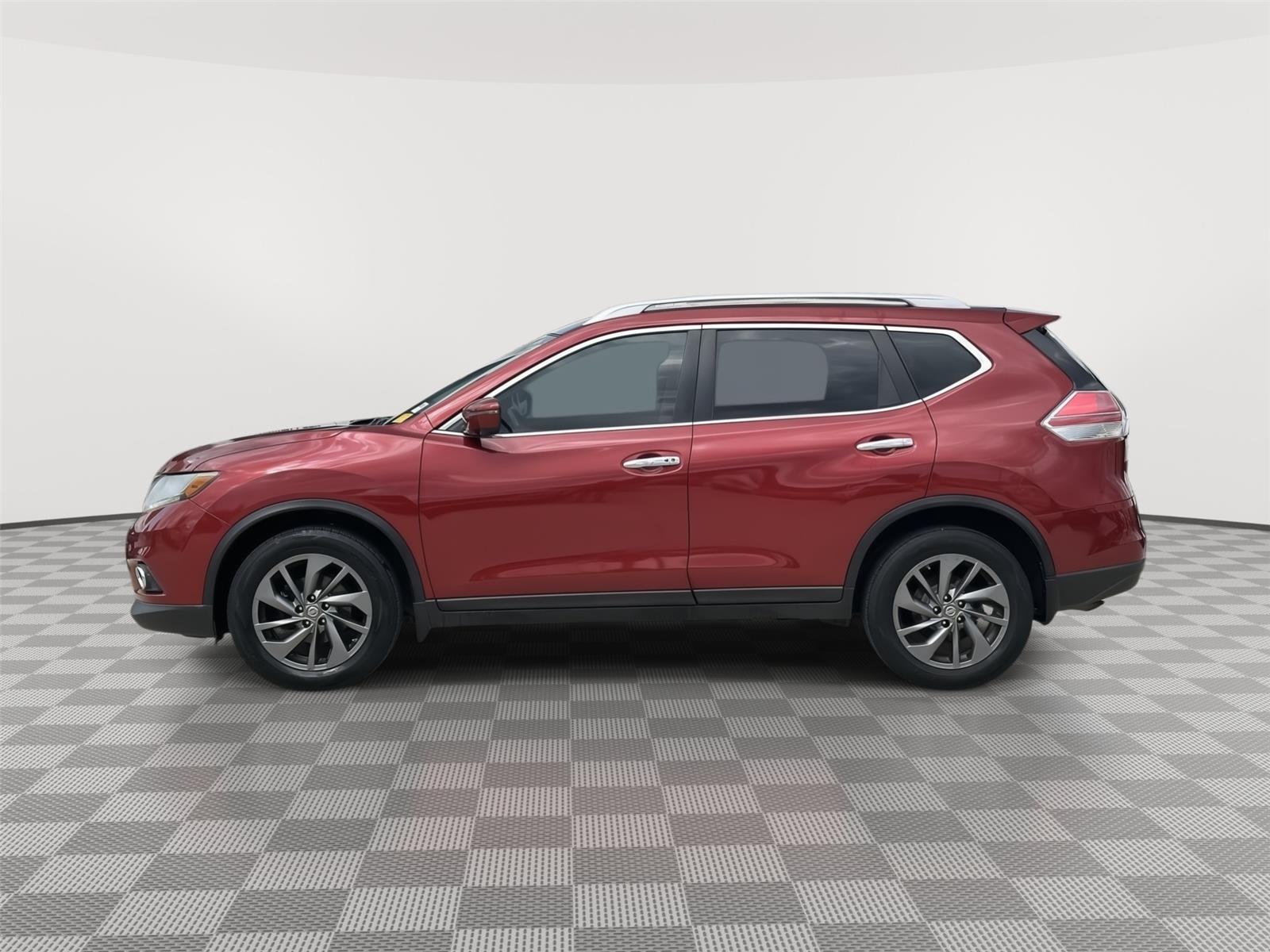 Vehicle photo 2