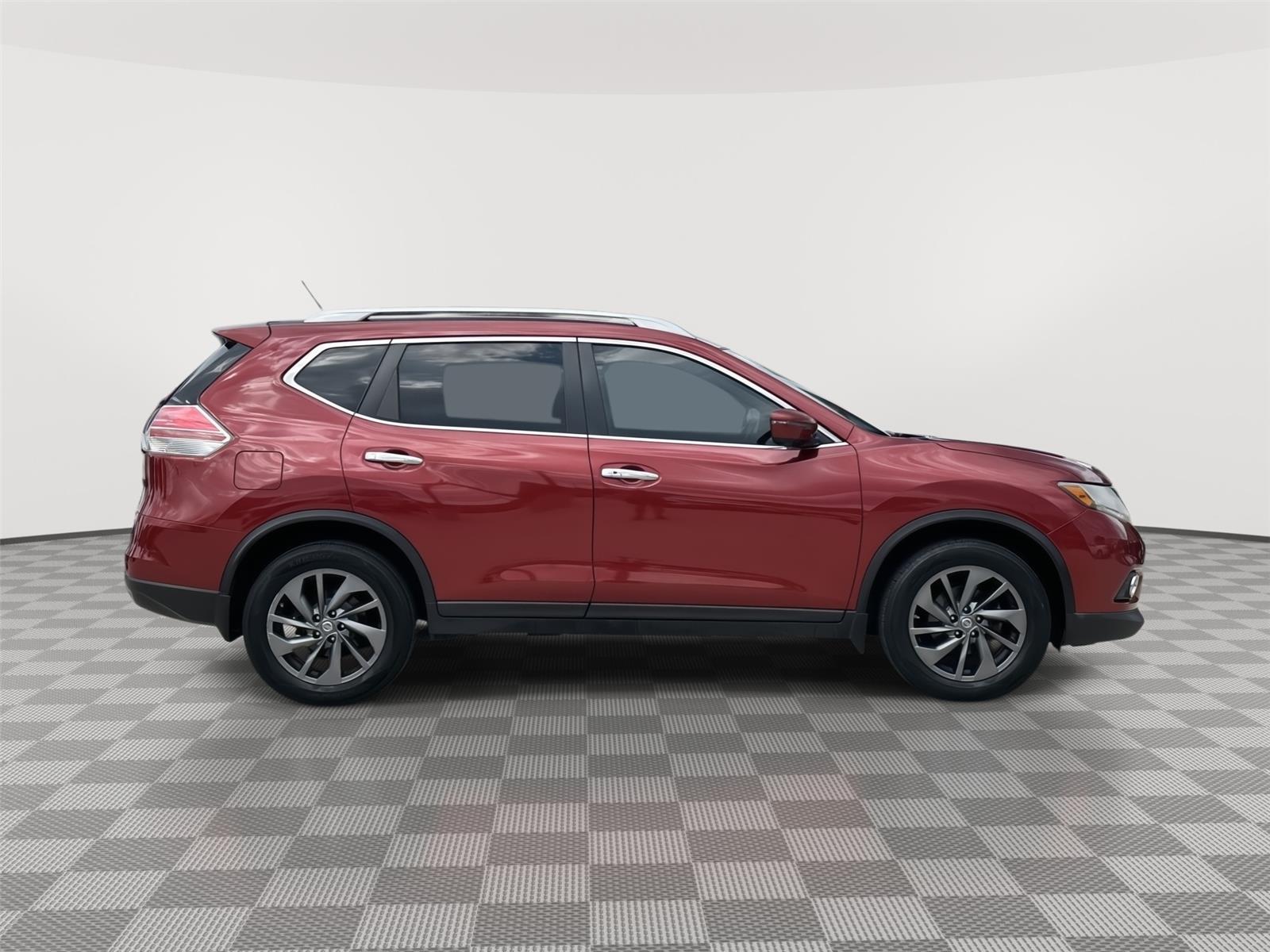 Vehicle photo 6