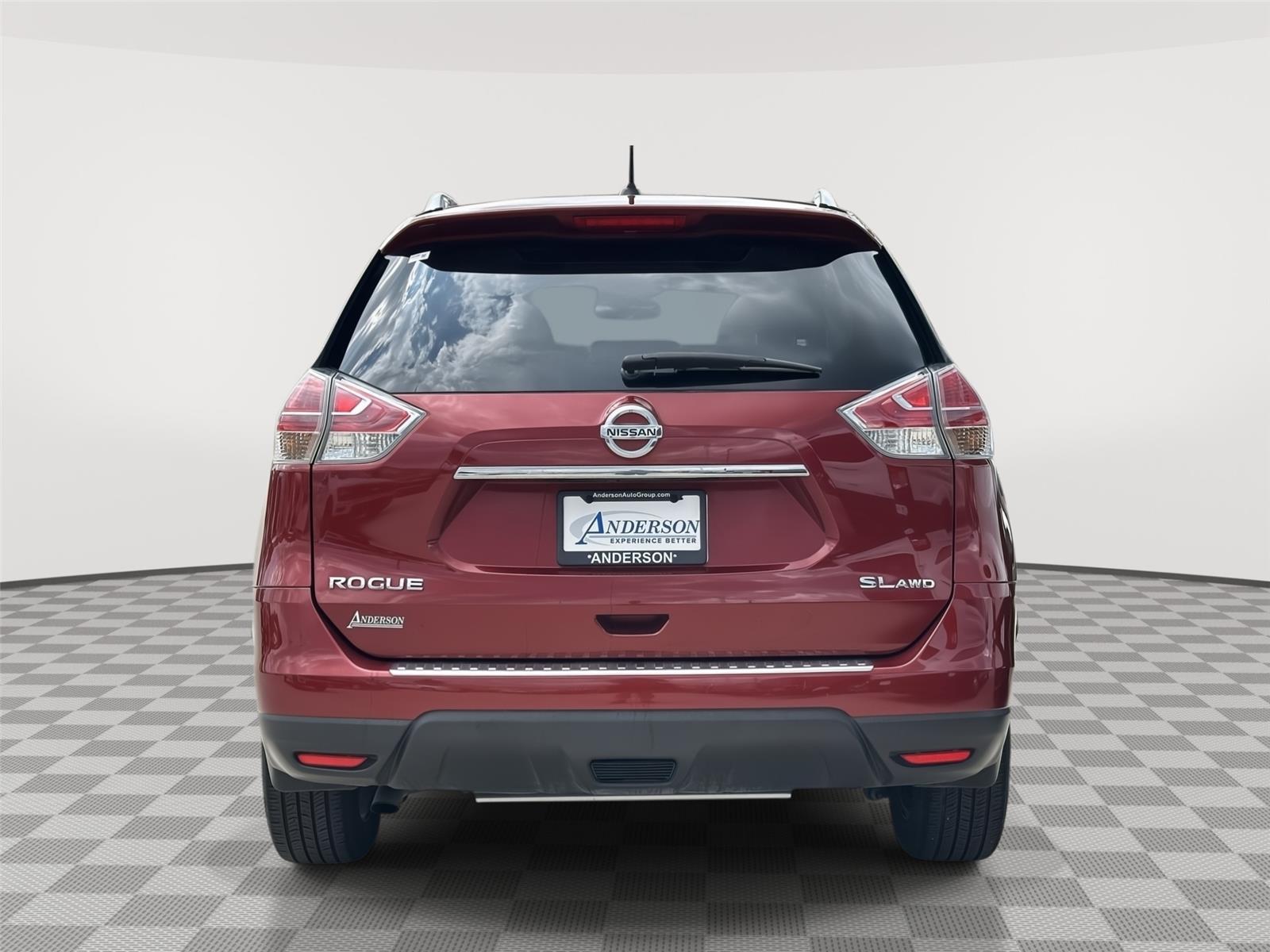 Vehicle photo 8