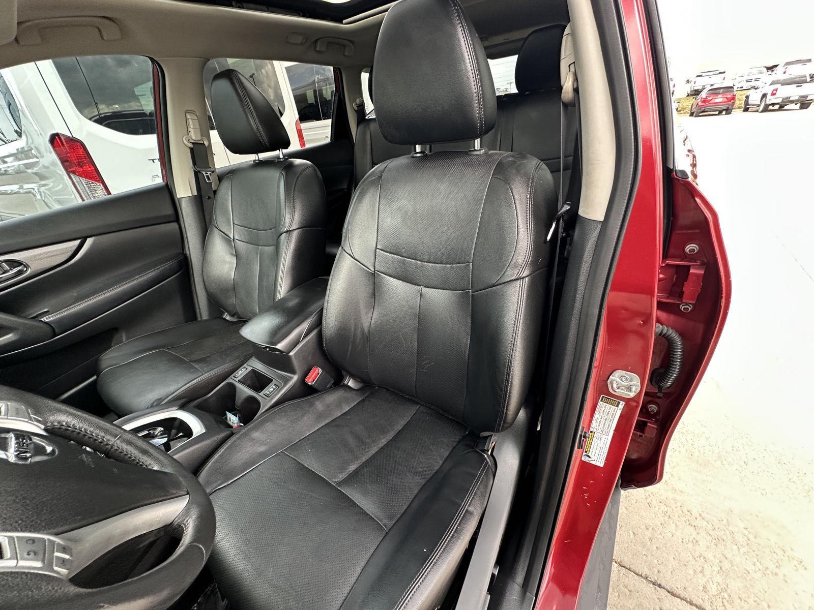 Vehicle photo 16
