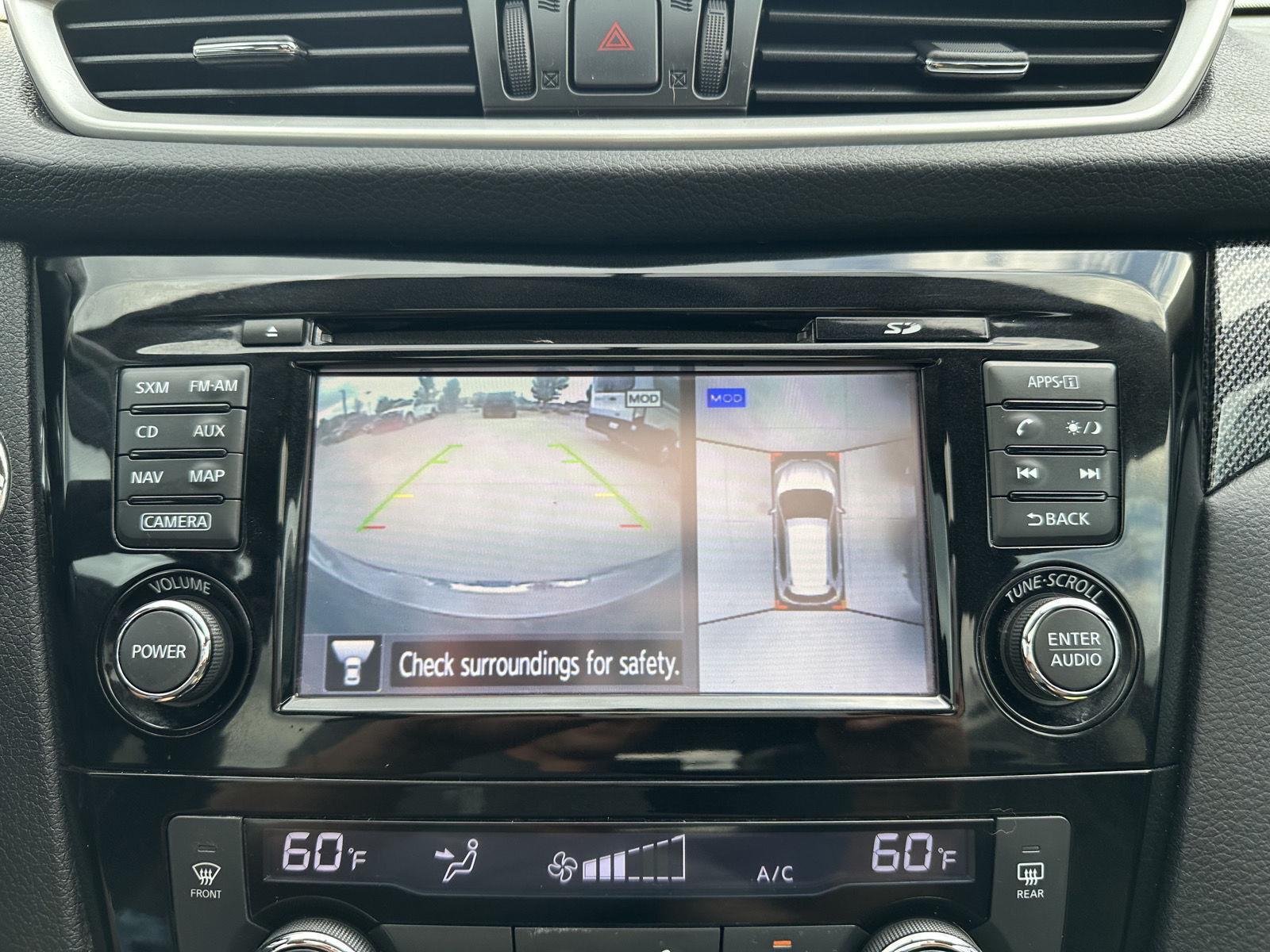 Vehicle photo 23
