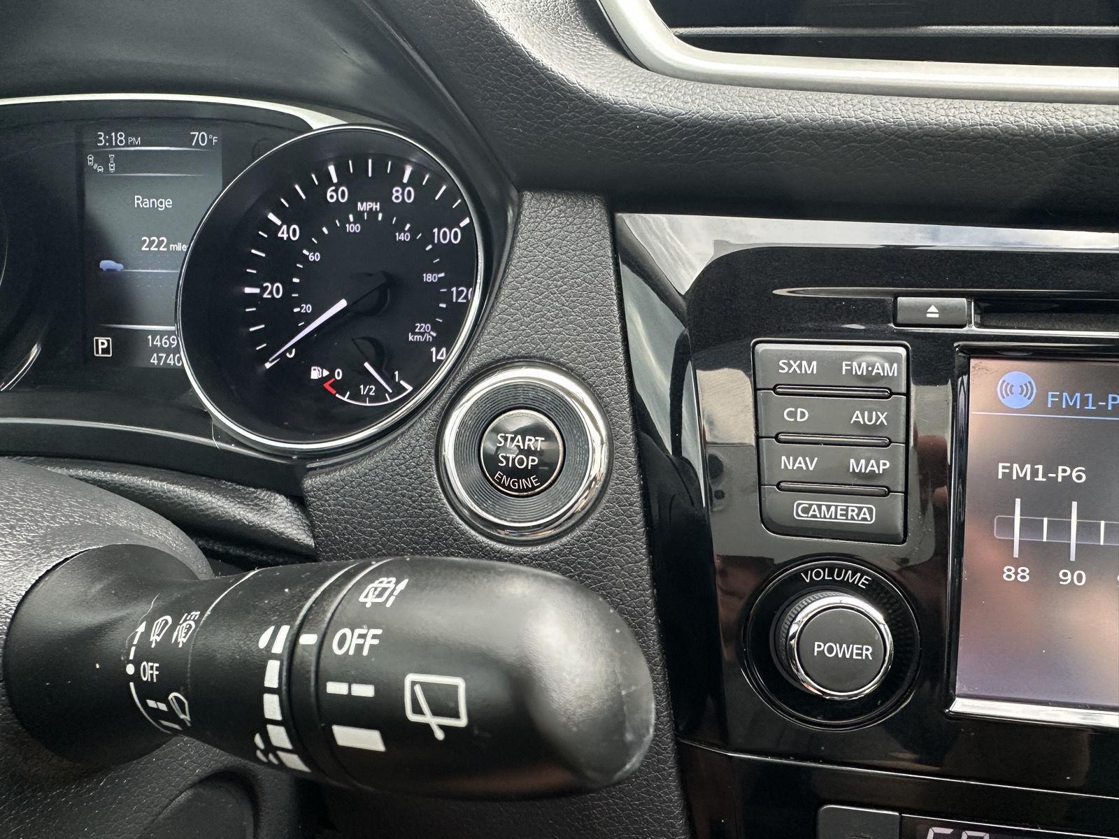 Vehicle photo 25