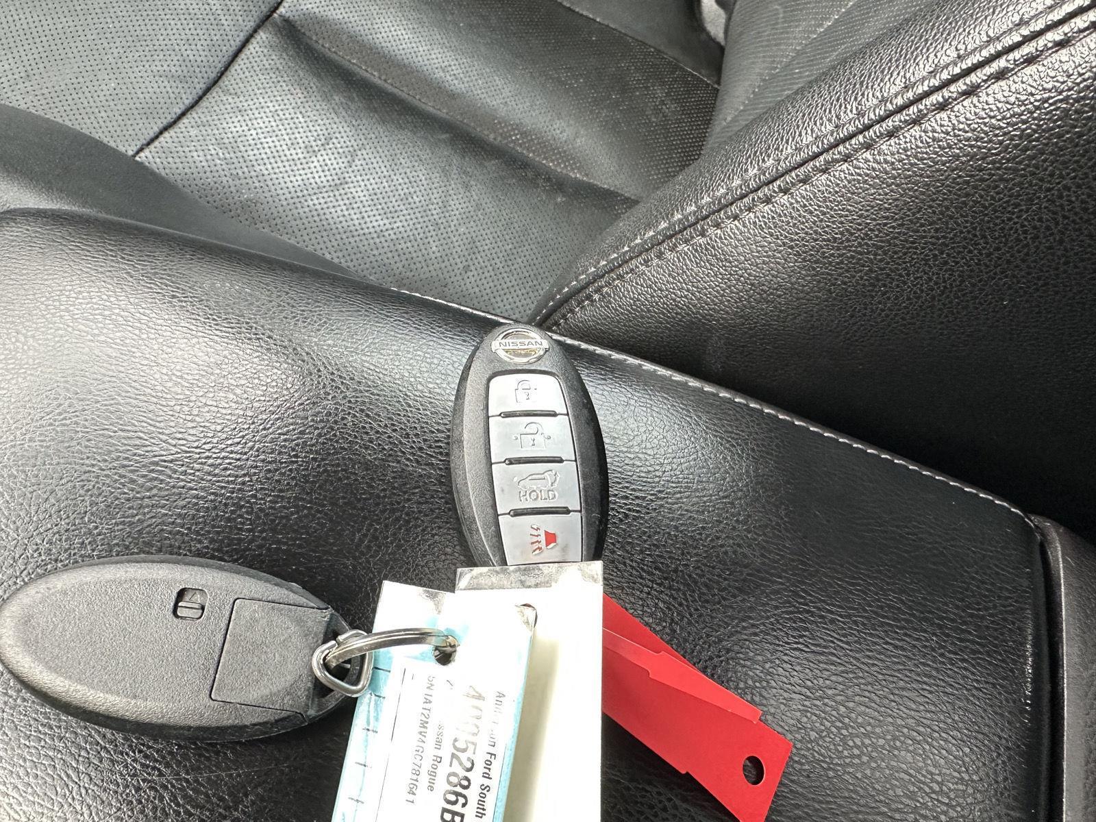 Vehicle photo 40