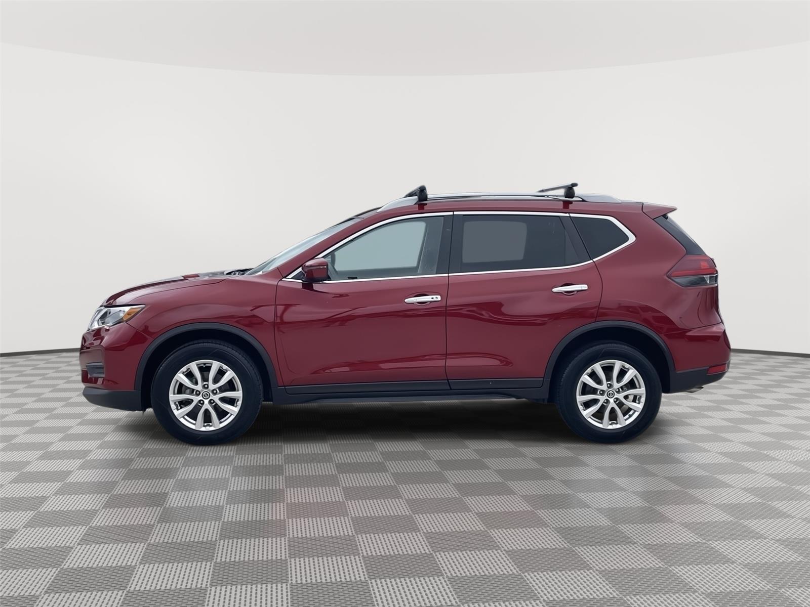 Vehicle photo 2