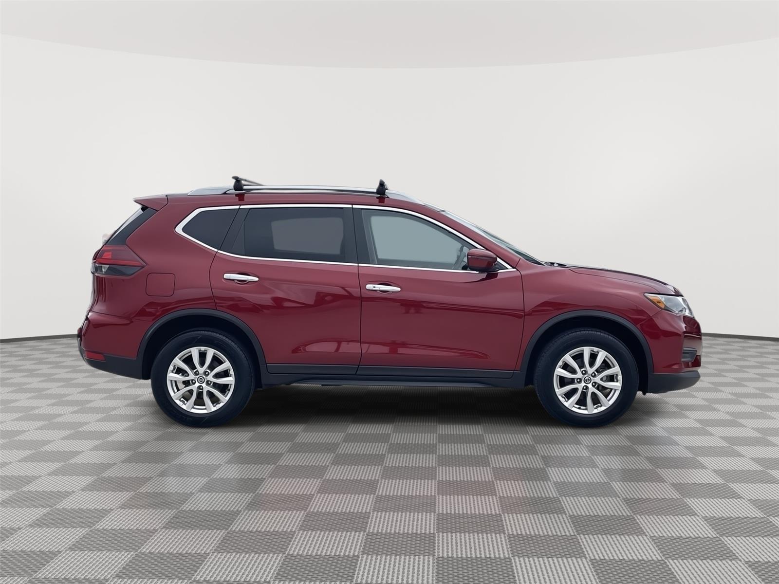 Vehicle photo 6