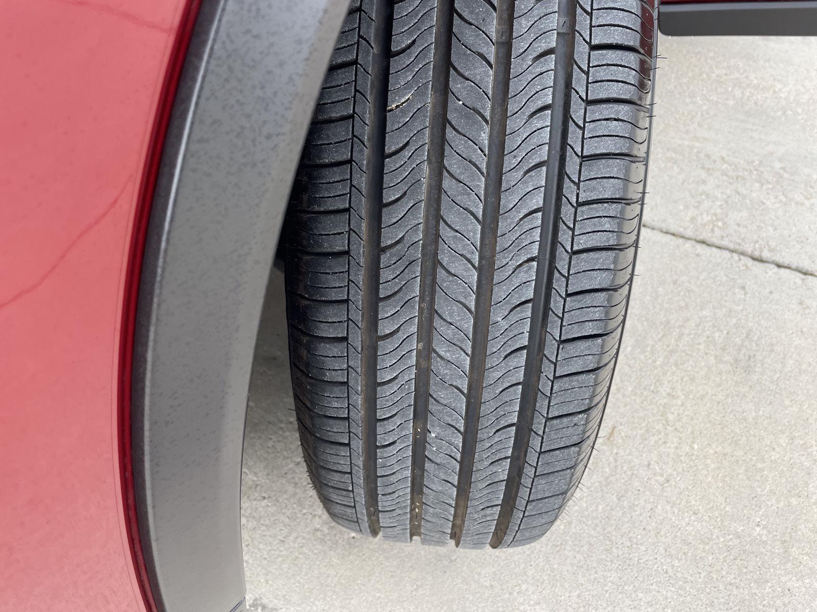 Vehicle photo 11