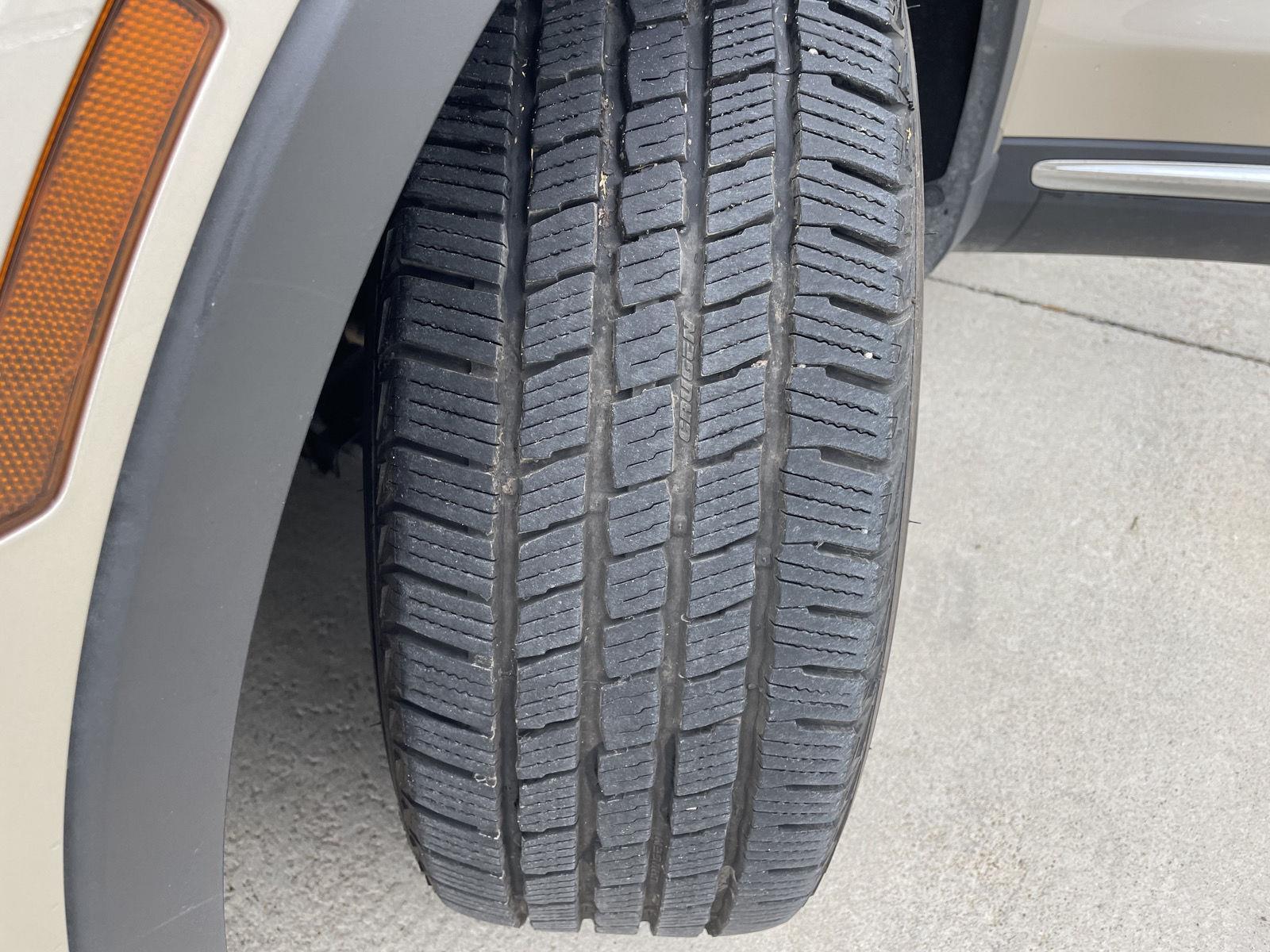 Vehicle photo 11