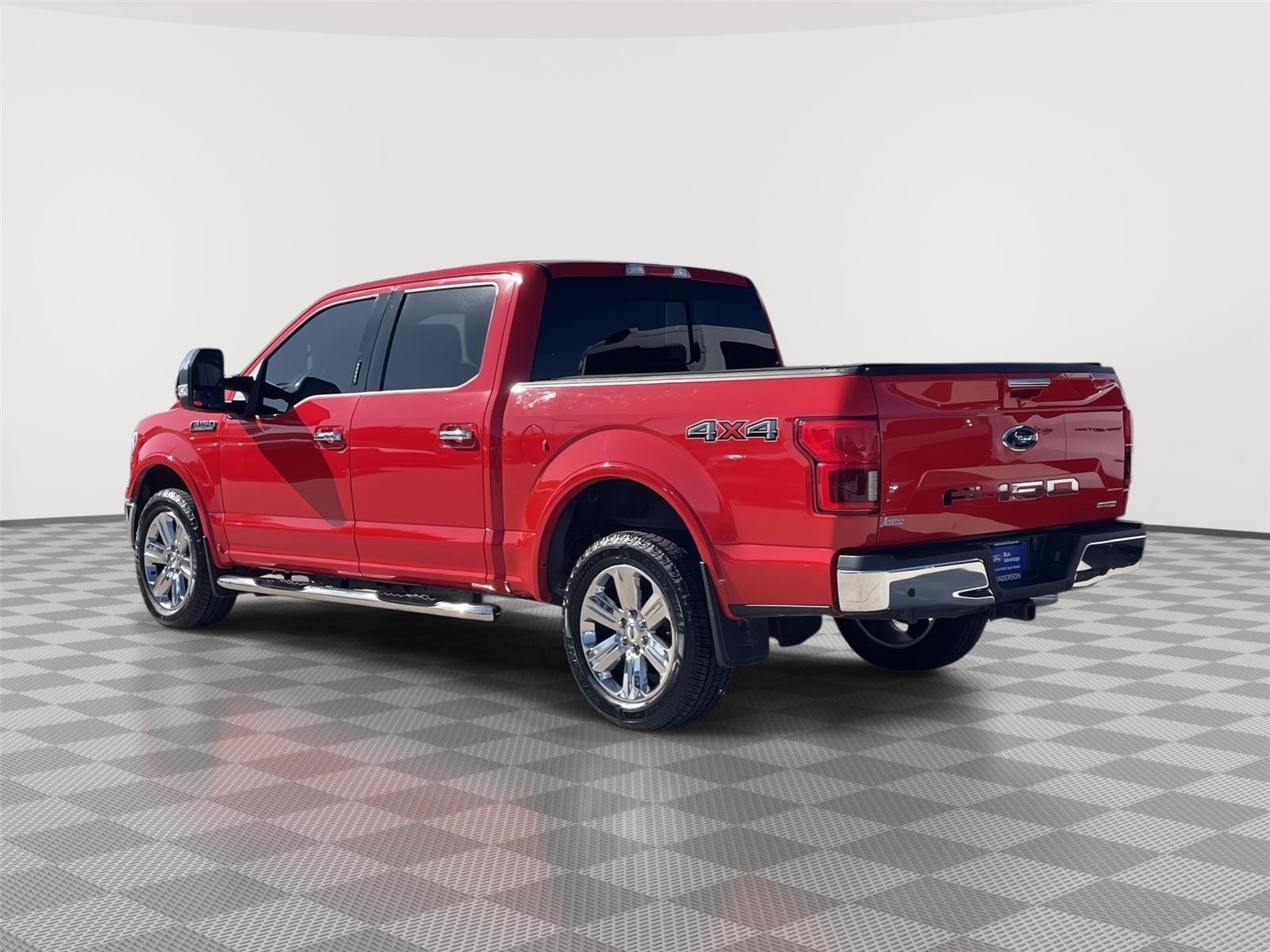 Vehicle photo 9