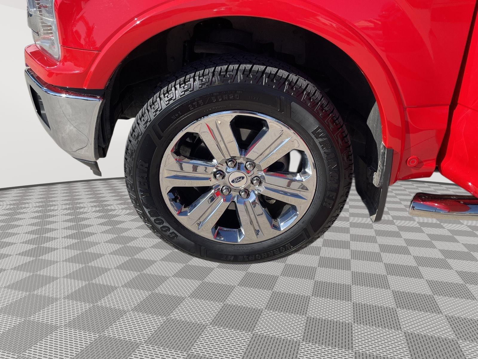 Vehicle photo 10