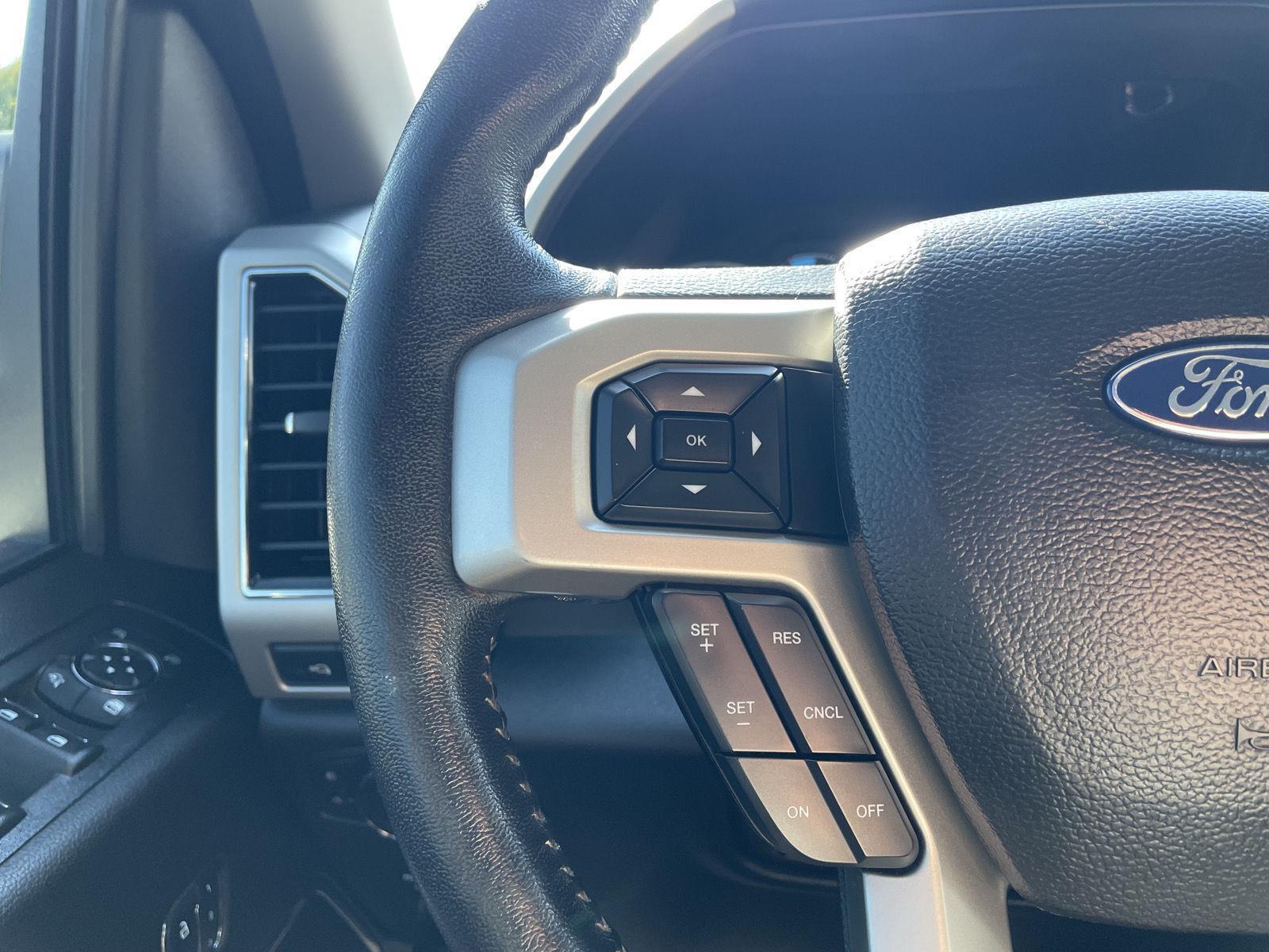 Vehicle photo 13