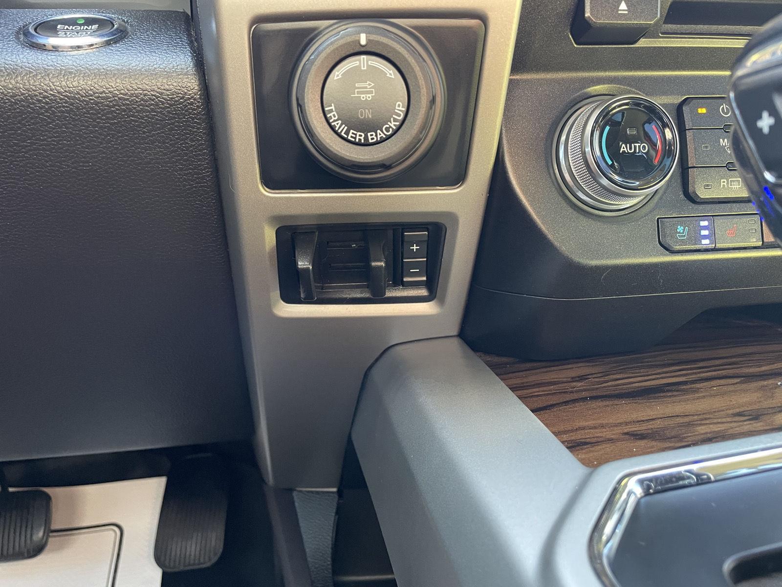 Vehicle photo 36
