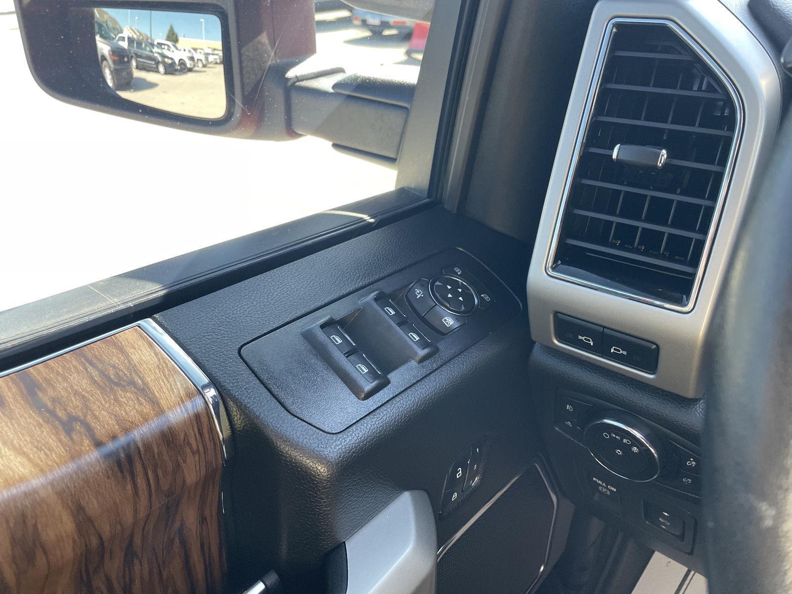 Vehicle photo 38