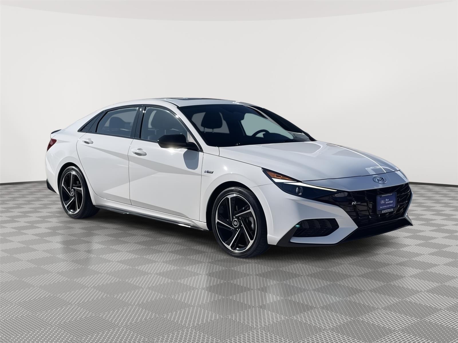 Vehicle photo 5