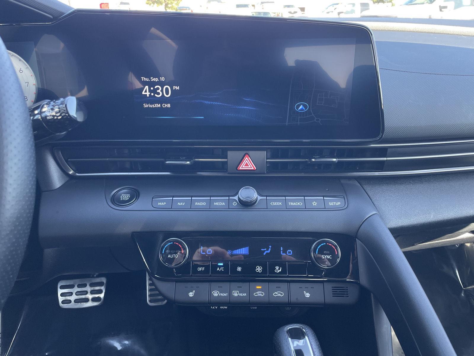 Vehicle photo 22