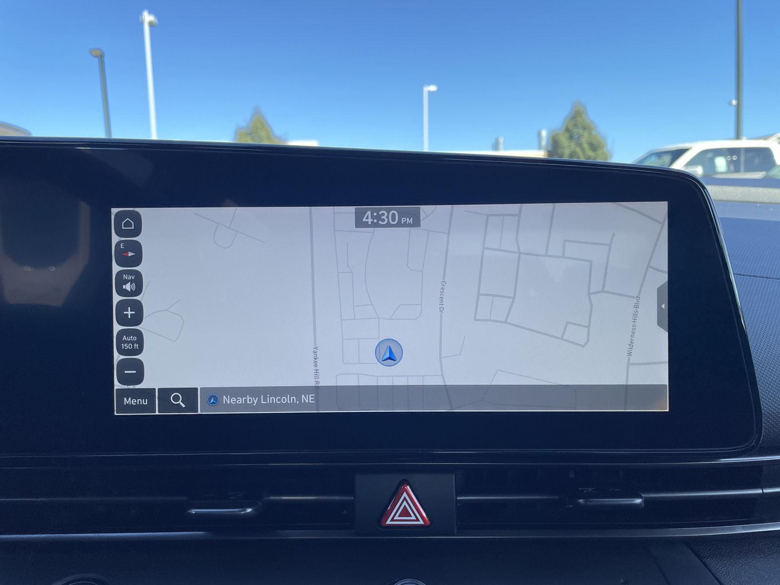 Vehicle photo 24
