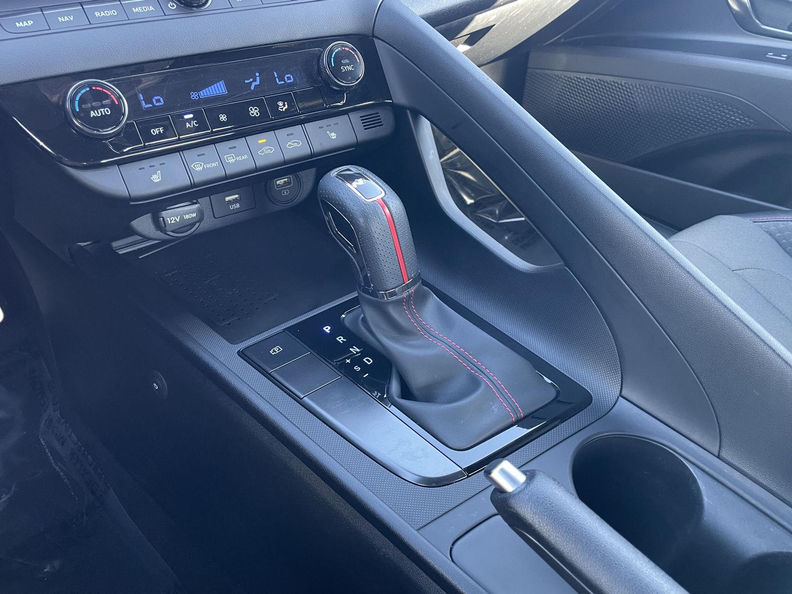 Vehicle photo 31