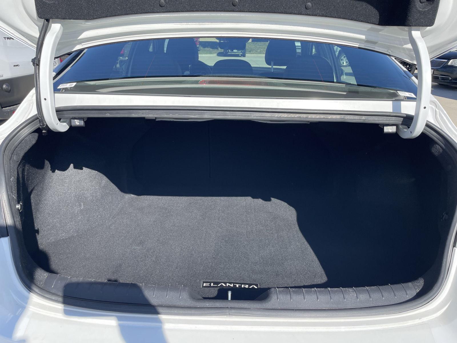 Vehicle photo 36