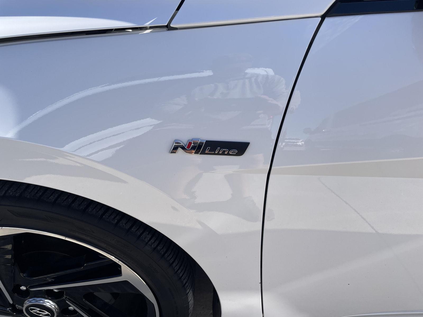 Vehicle photo 37