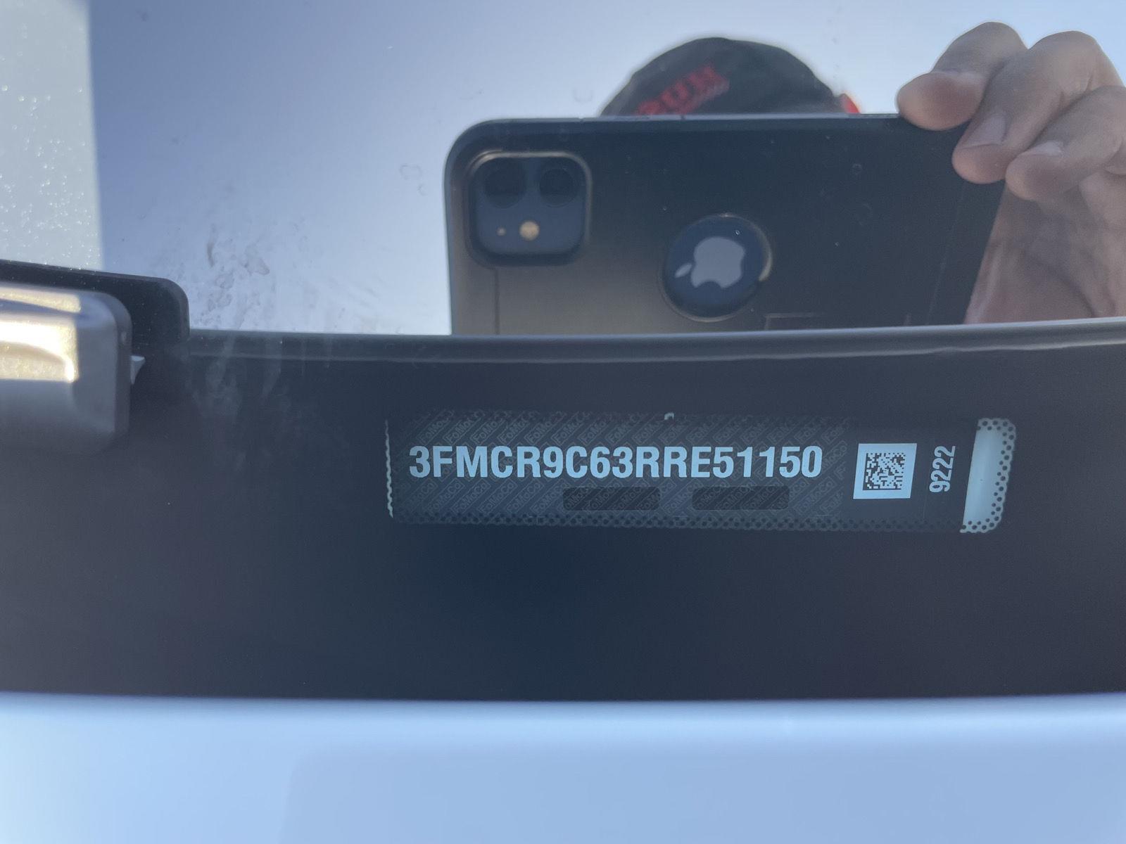 Vehicle photo 34