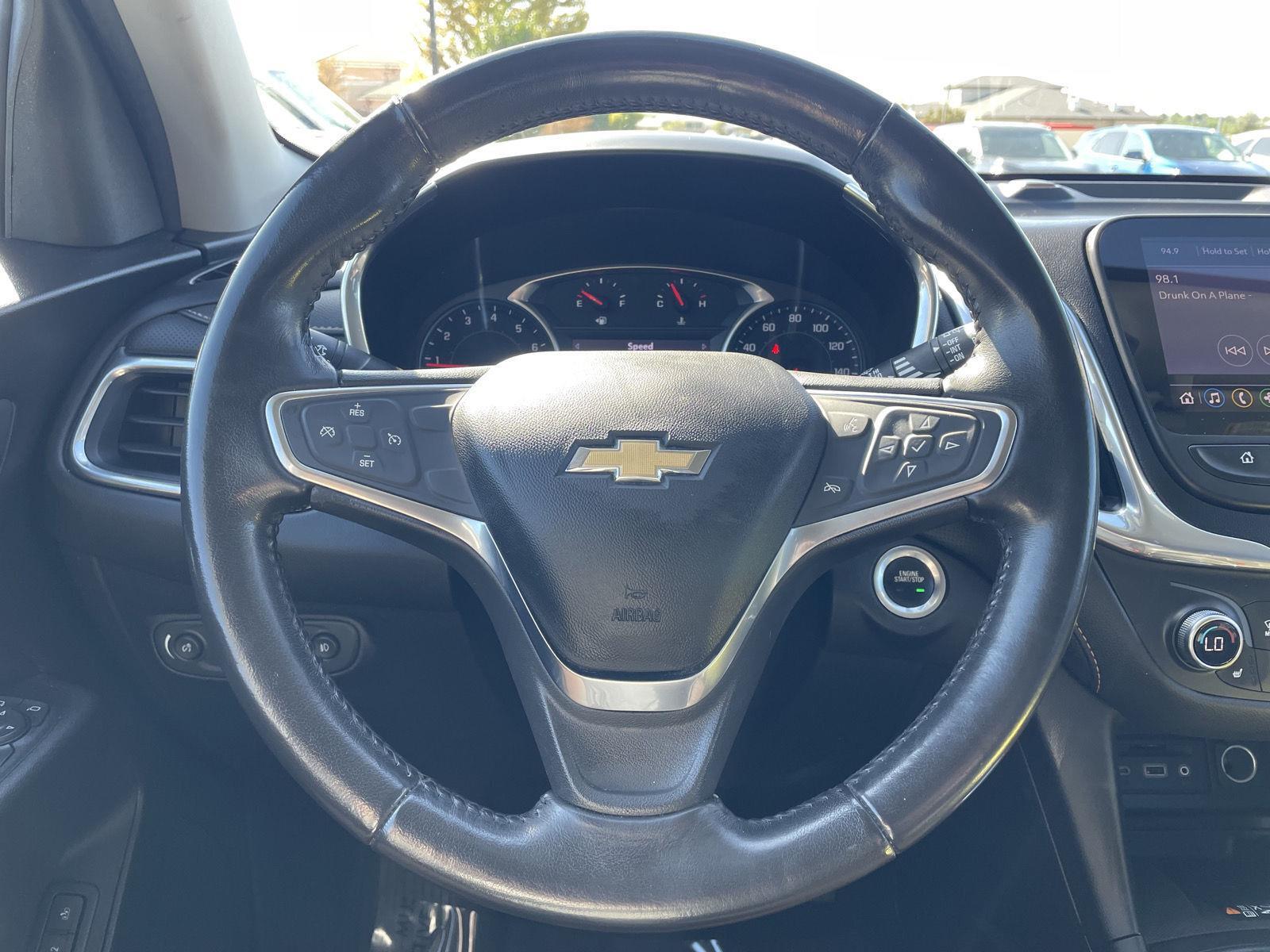 Vehicle photo 12
