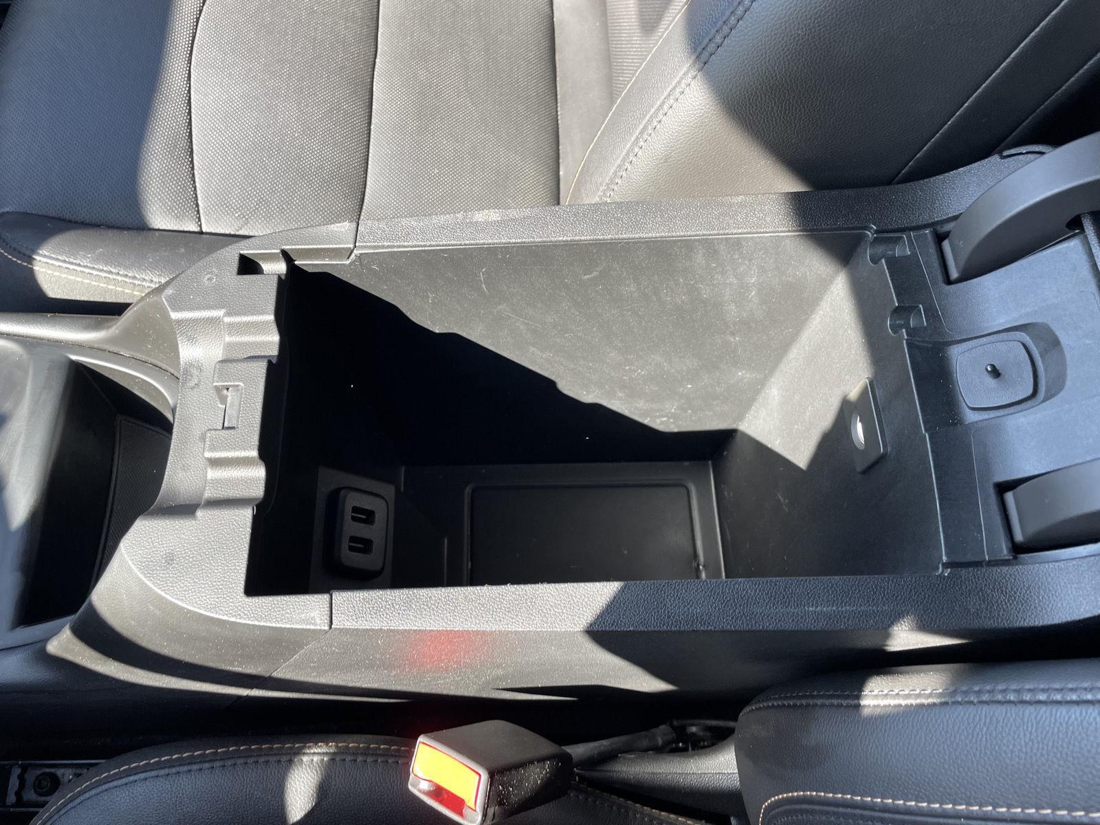 Vehicle photo 31