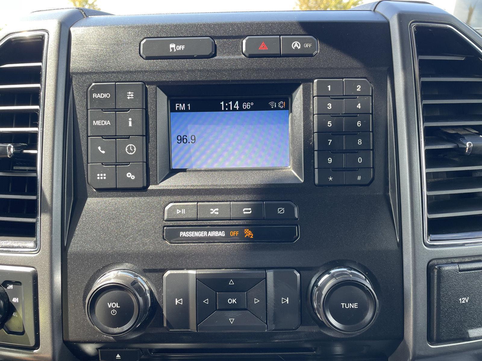 Vehicle photo 22
