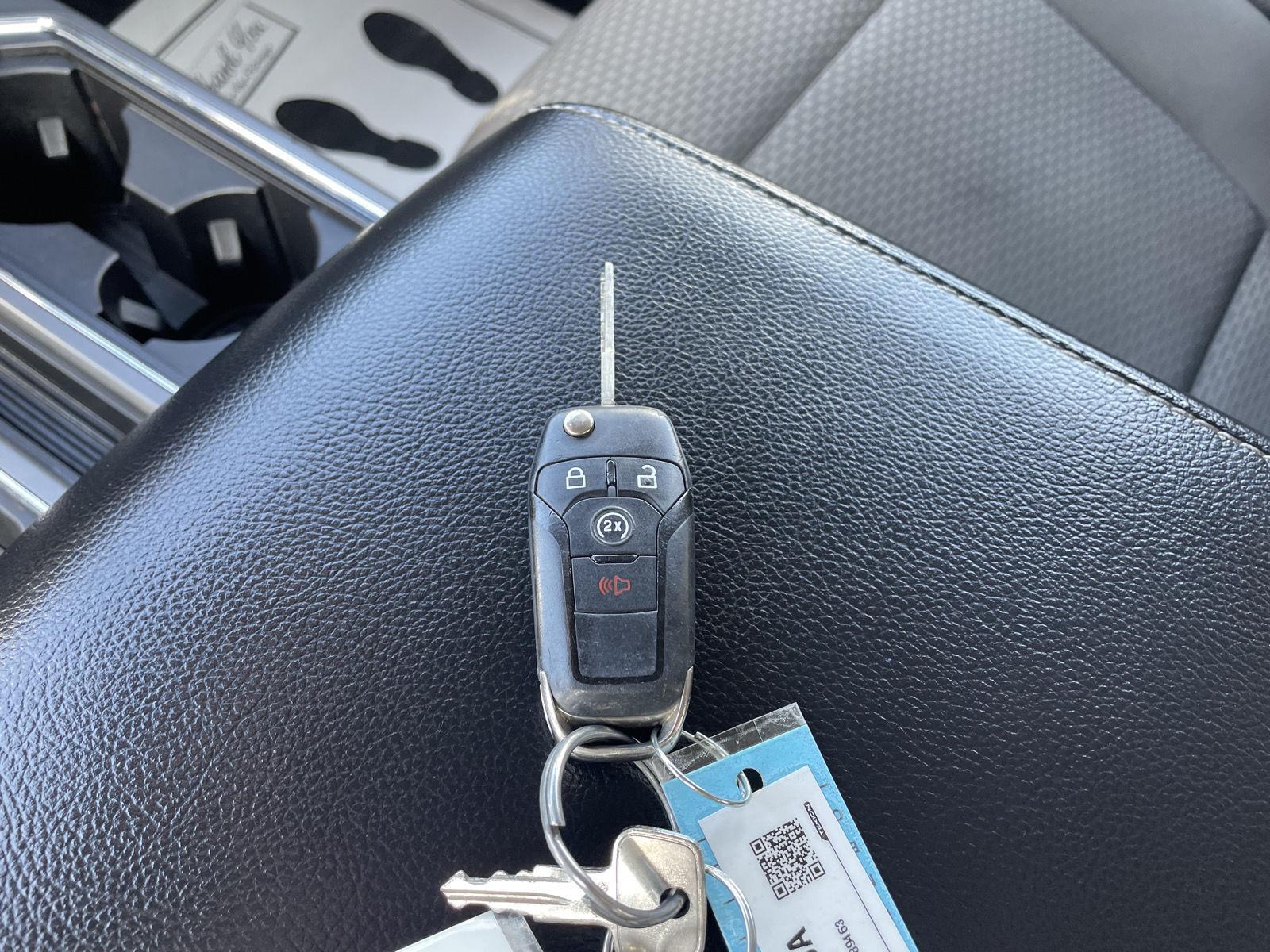 Vehicle photo 38