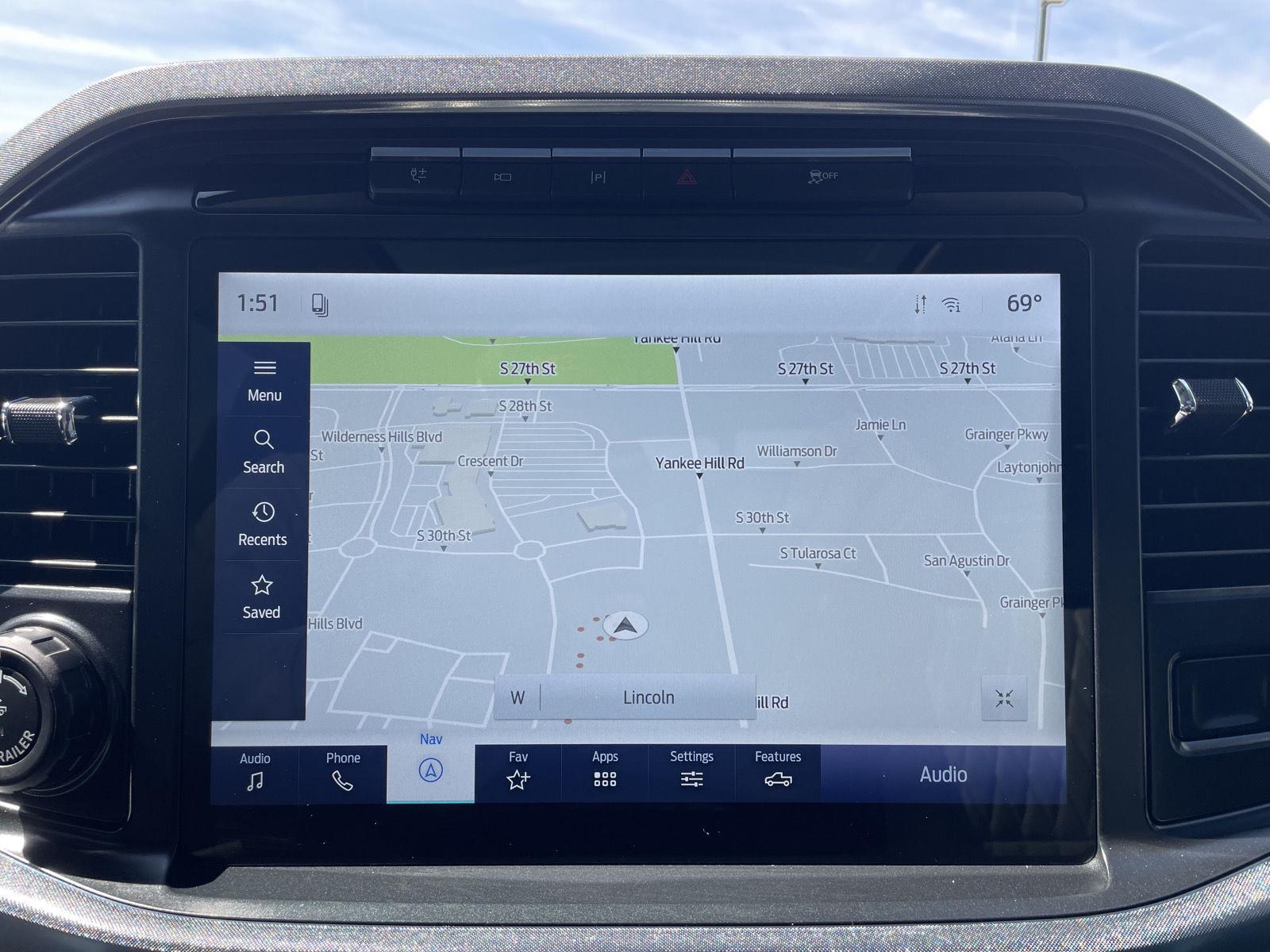 Vehicle photo 27