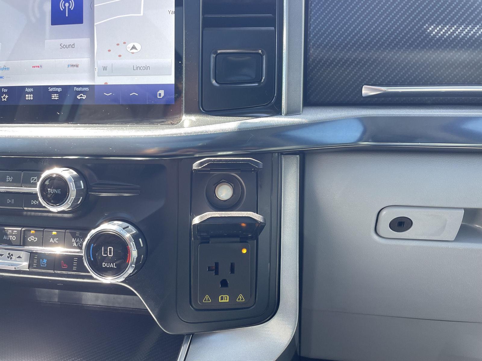 Vehicle photo 36