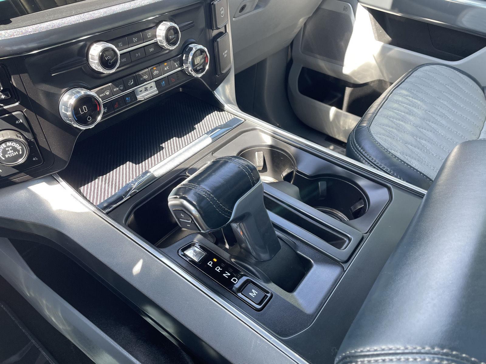 Vehicle photo 38