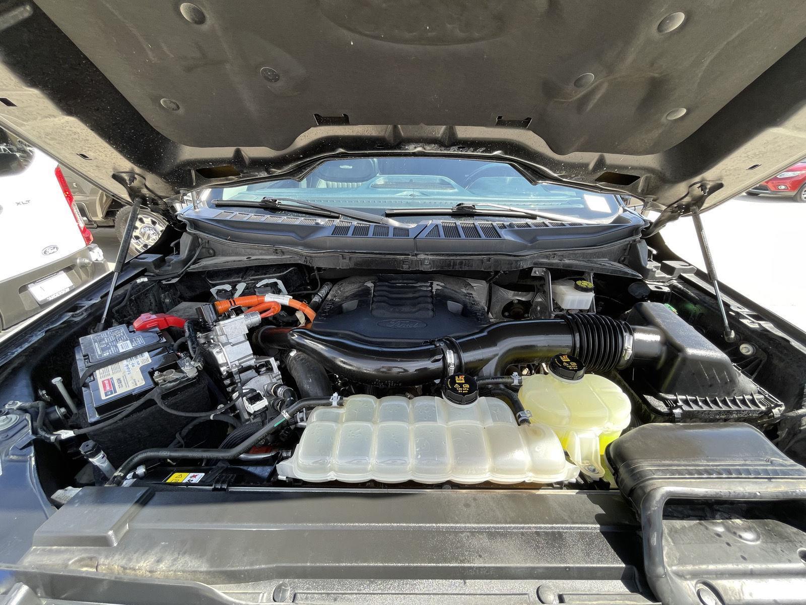 Vehicle photo 43