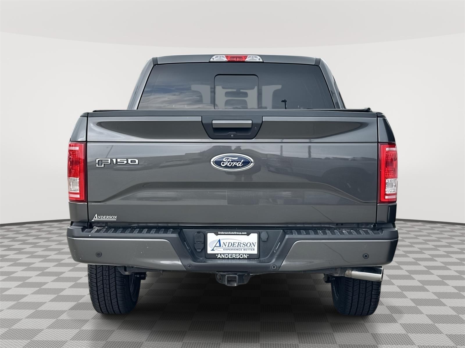 Vehicle photo 8