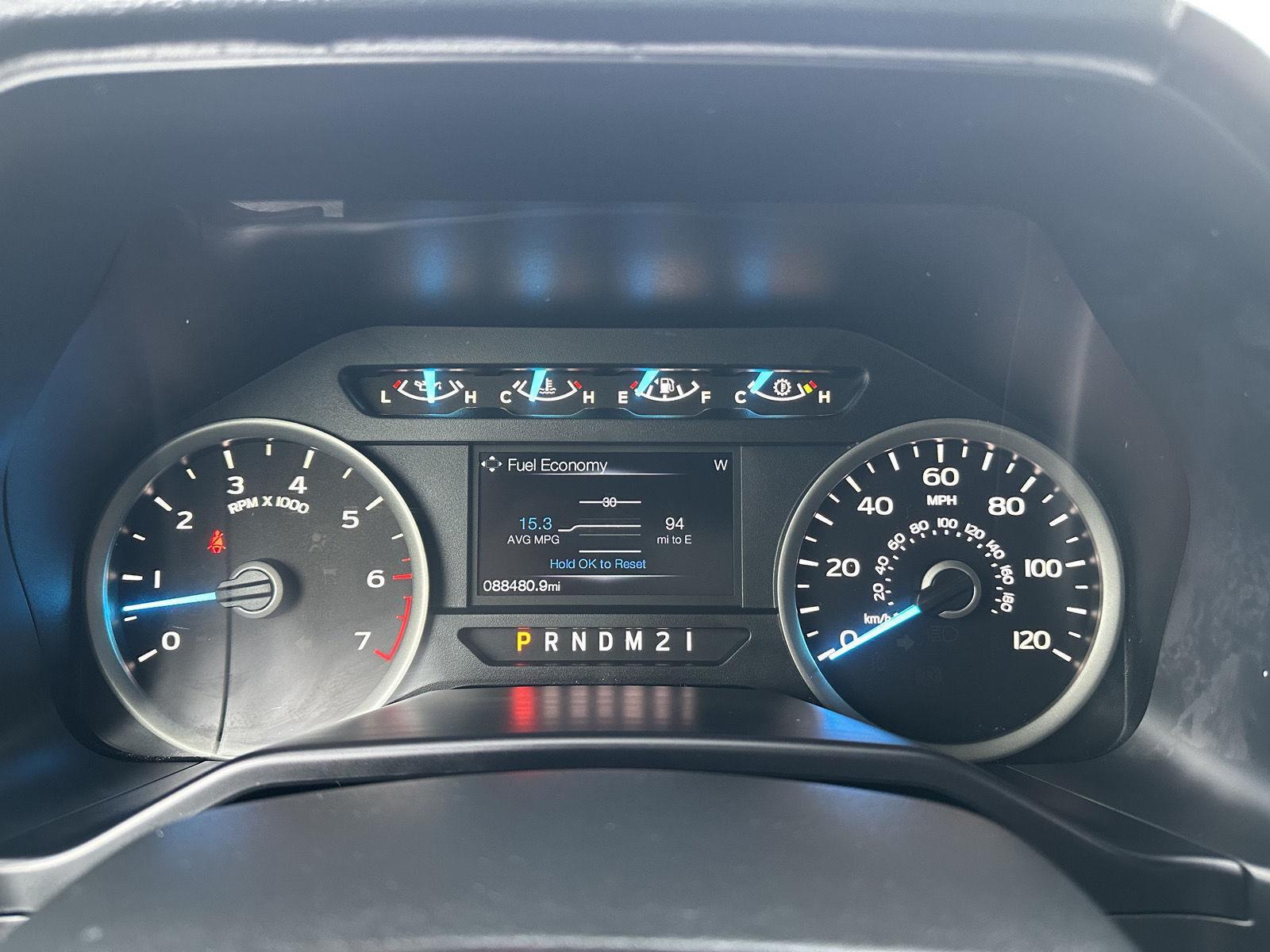 Vehicle photo 15