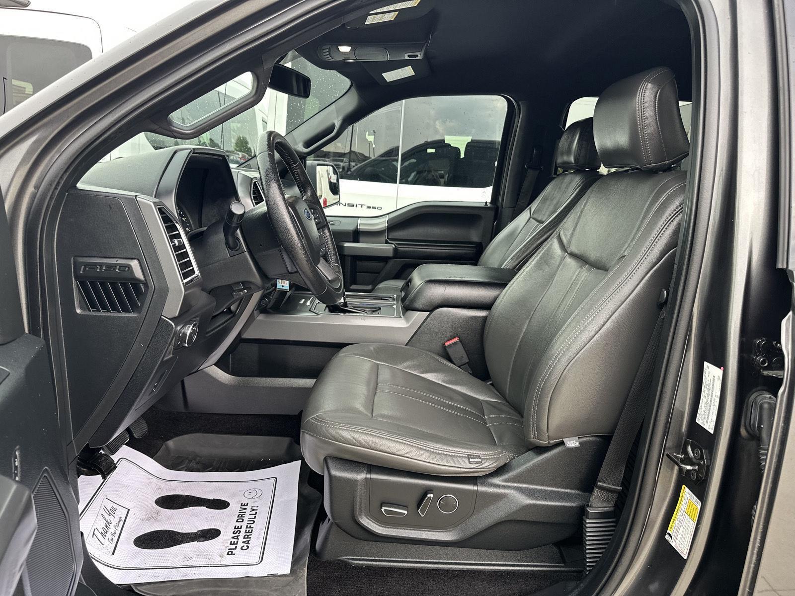 Vehicle photo 17