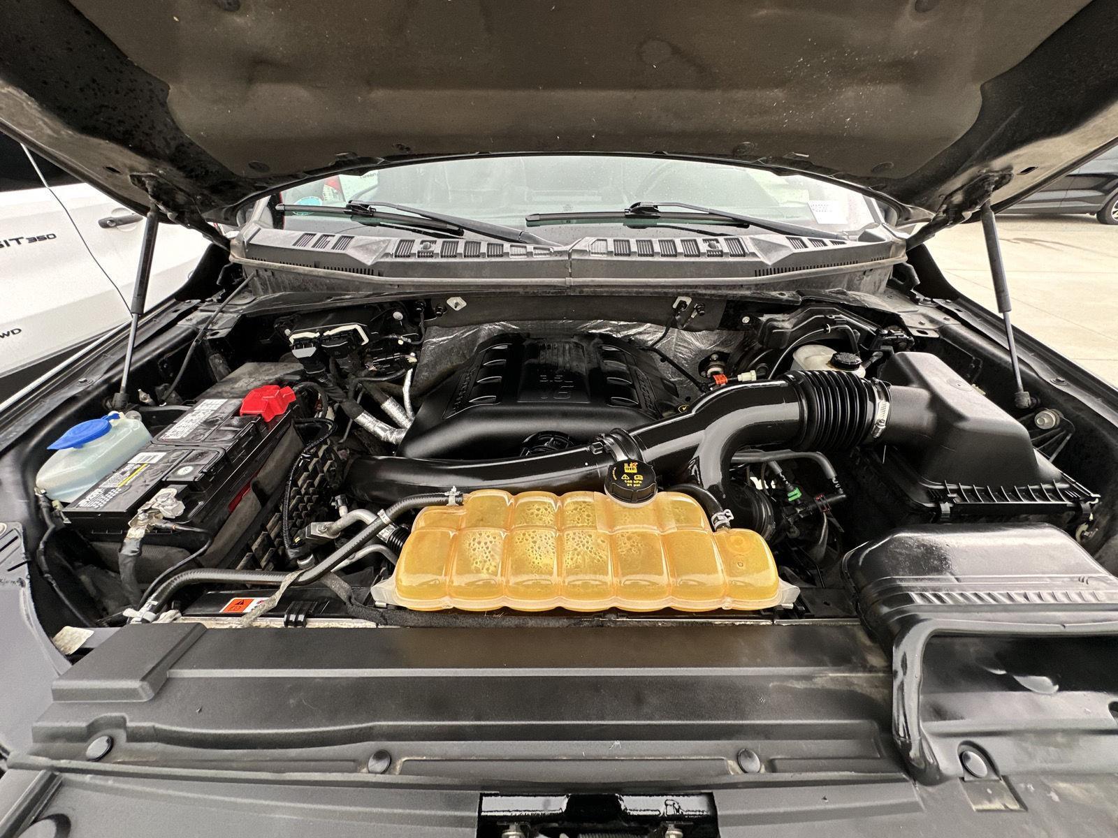 Vehicle photo 36