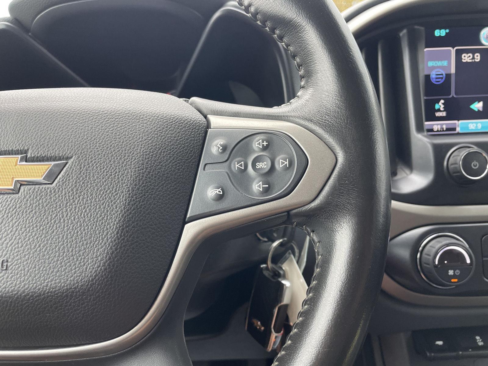Vehicle photo 14