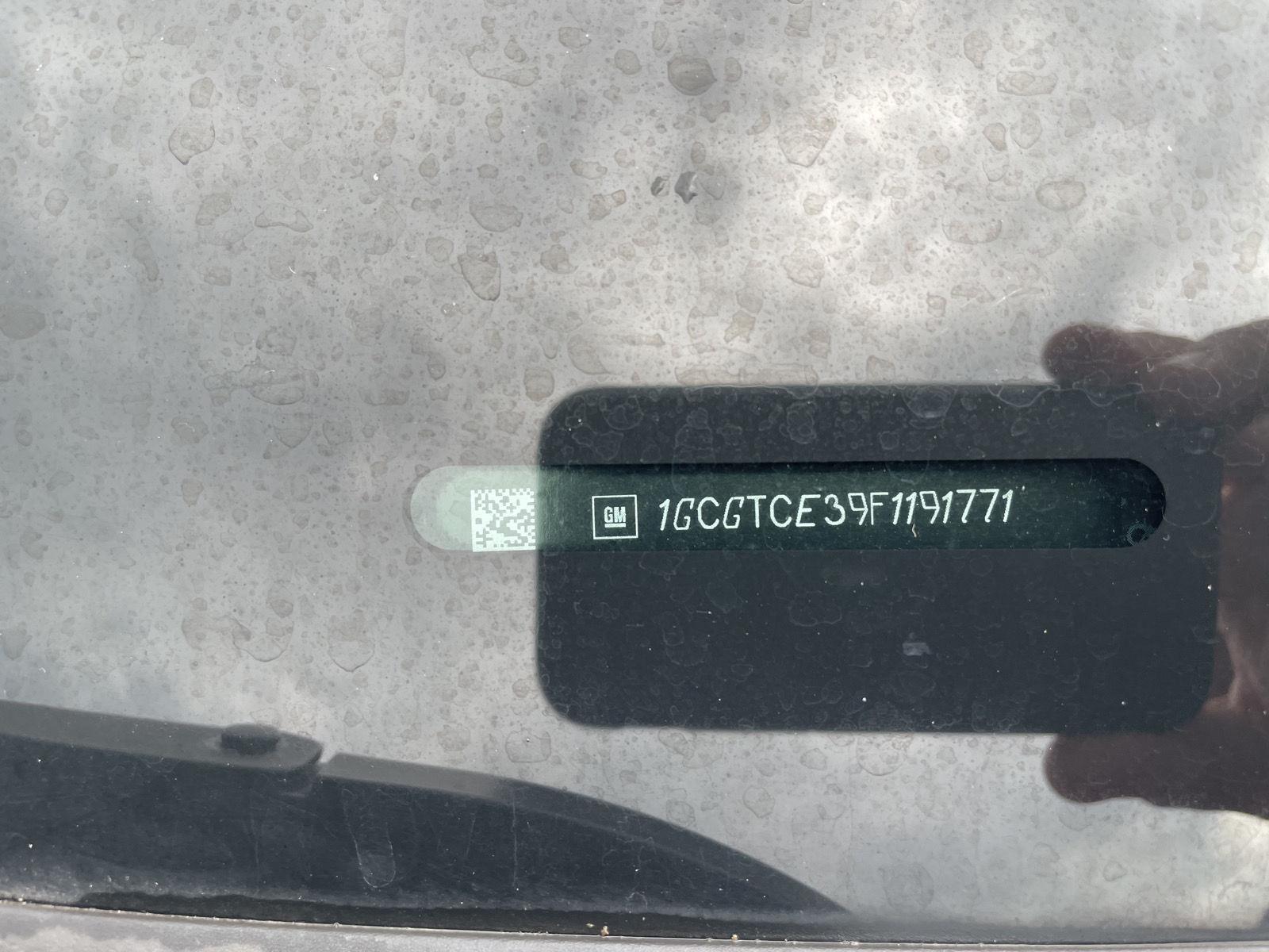 Vehicle photo 33