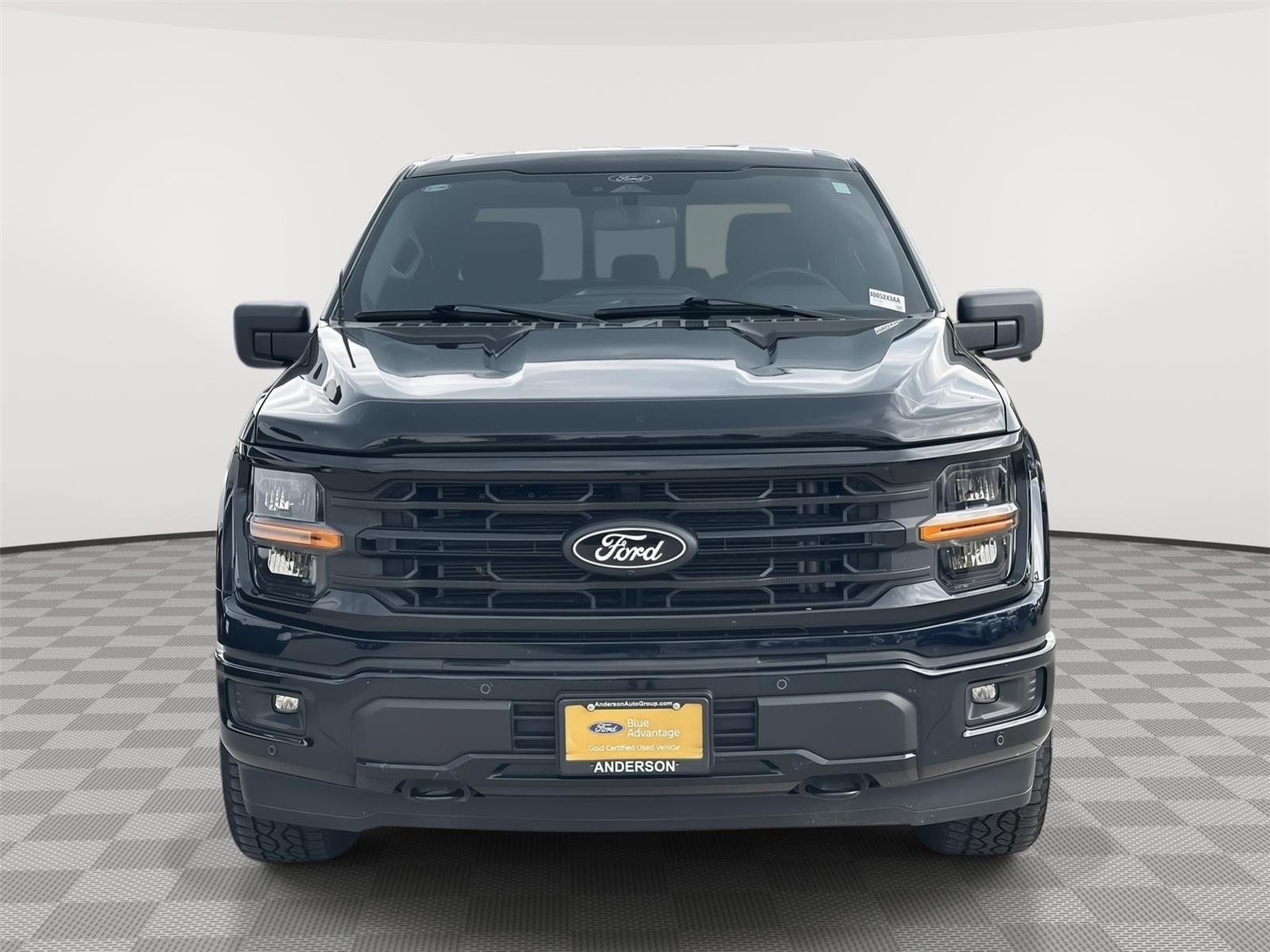 Vehicle photo 4