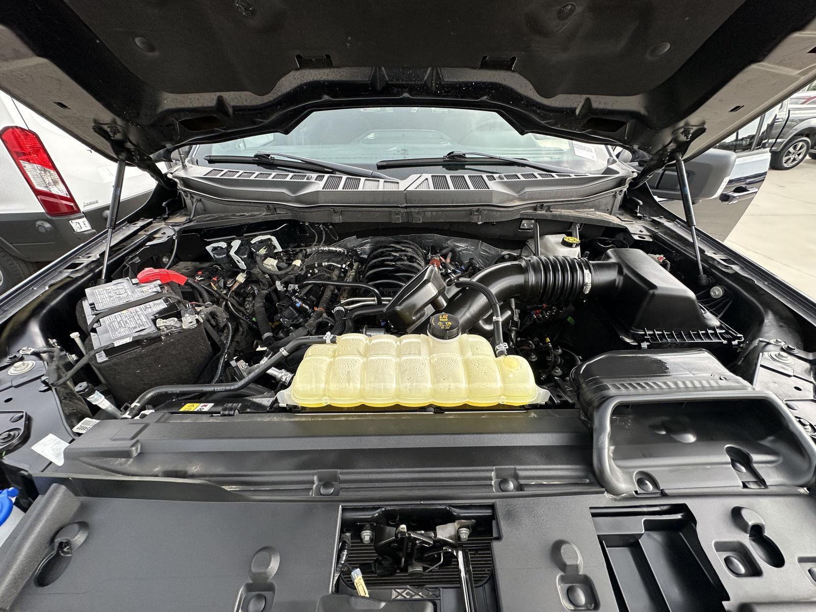 Vehicle photo 38