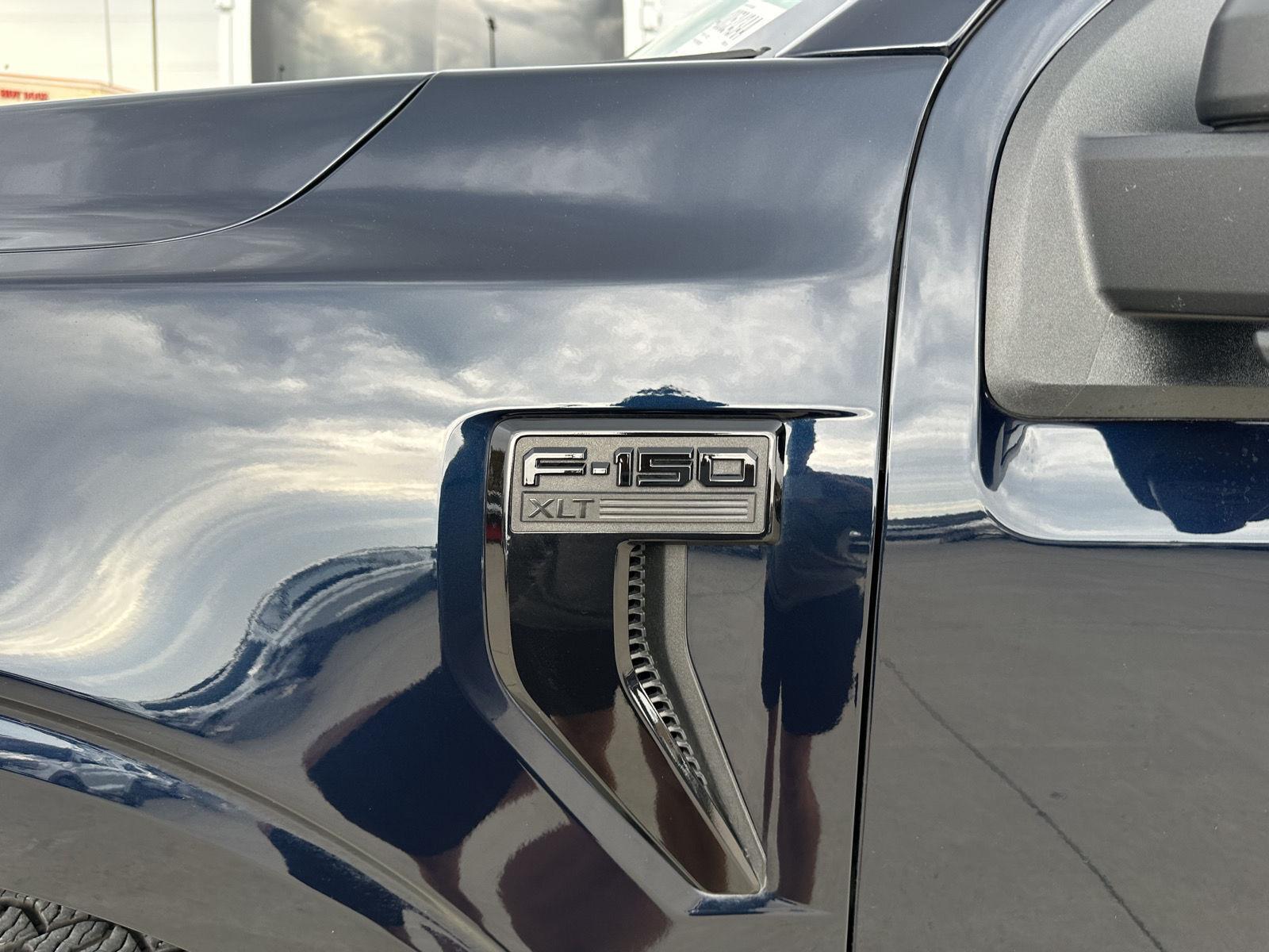 Vehicle photo 41