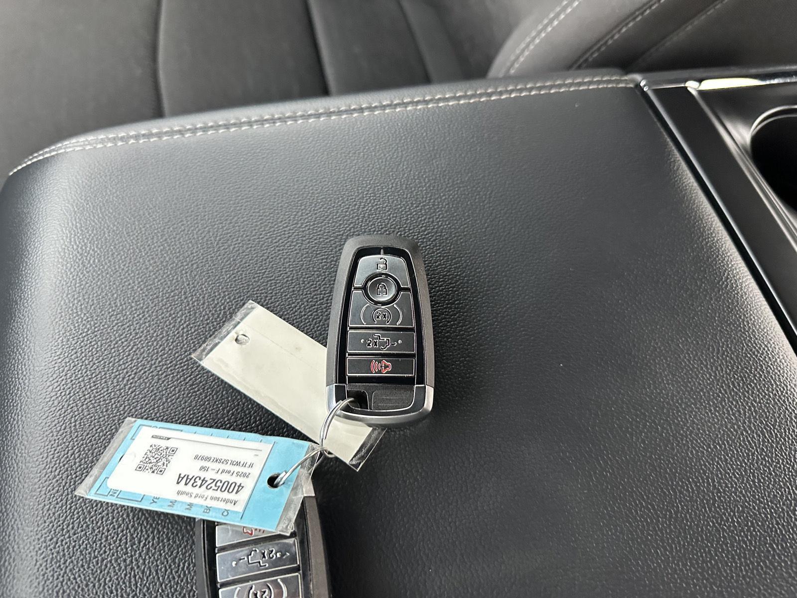 Vehicle photo 42