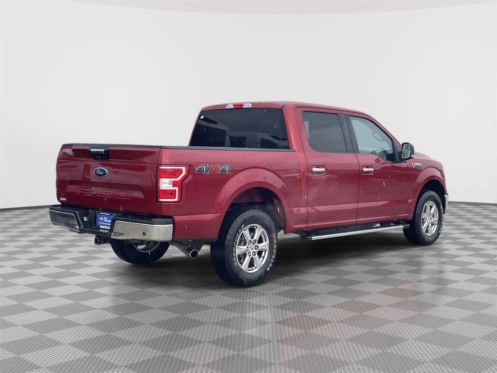 Vehicle photo 7