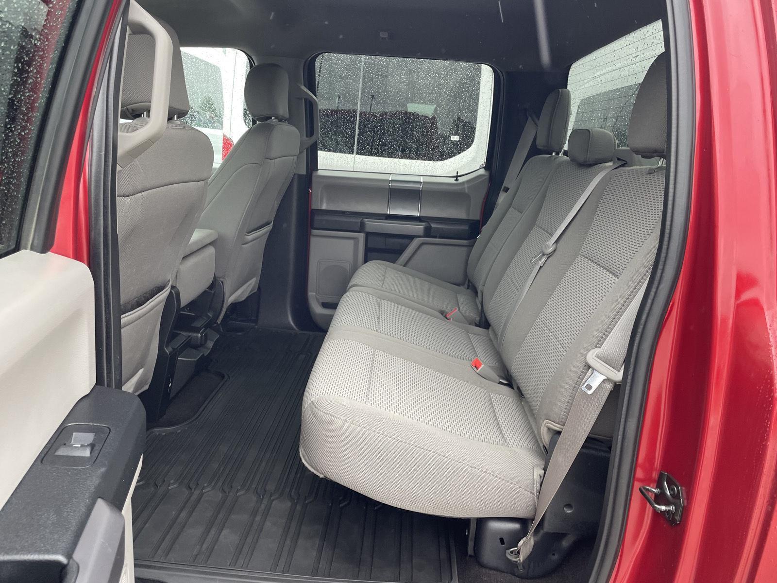 Vehicle photo 20