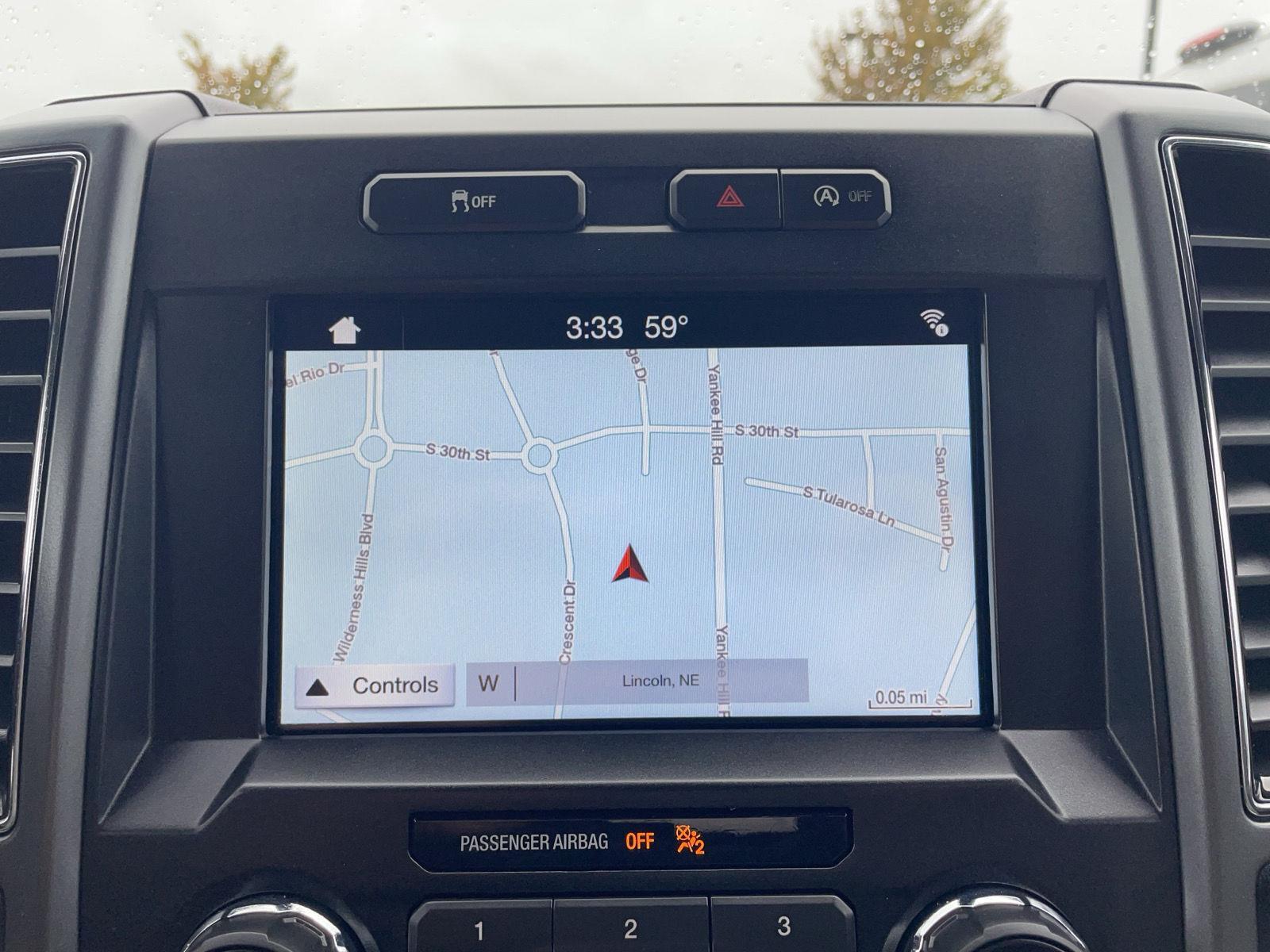 Vehicle photo 24