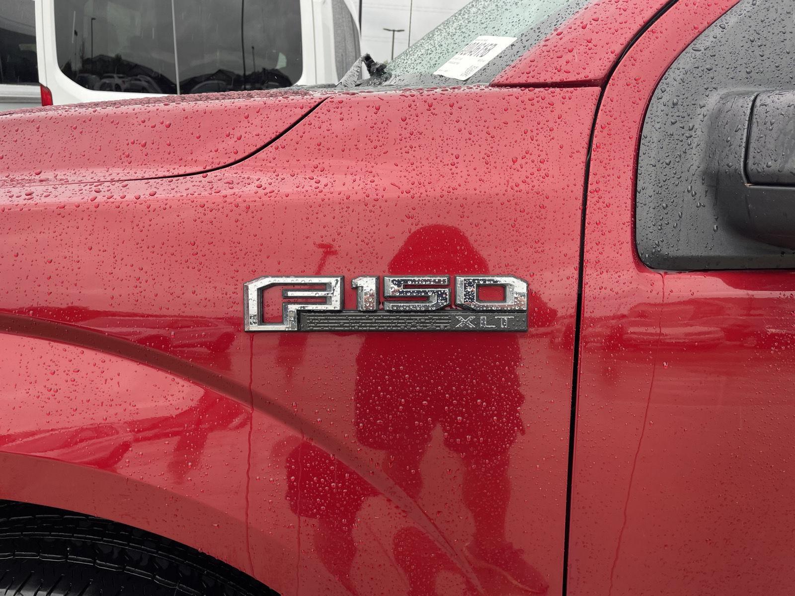 Vehicle photo 37