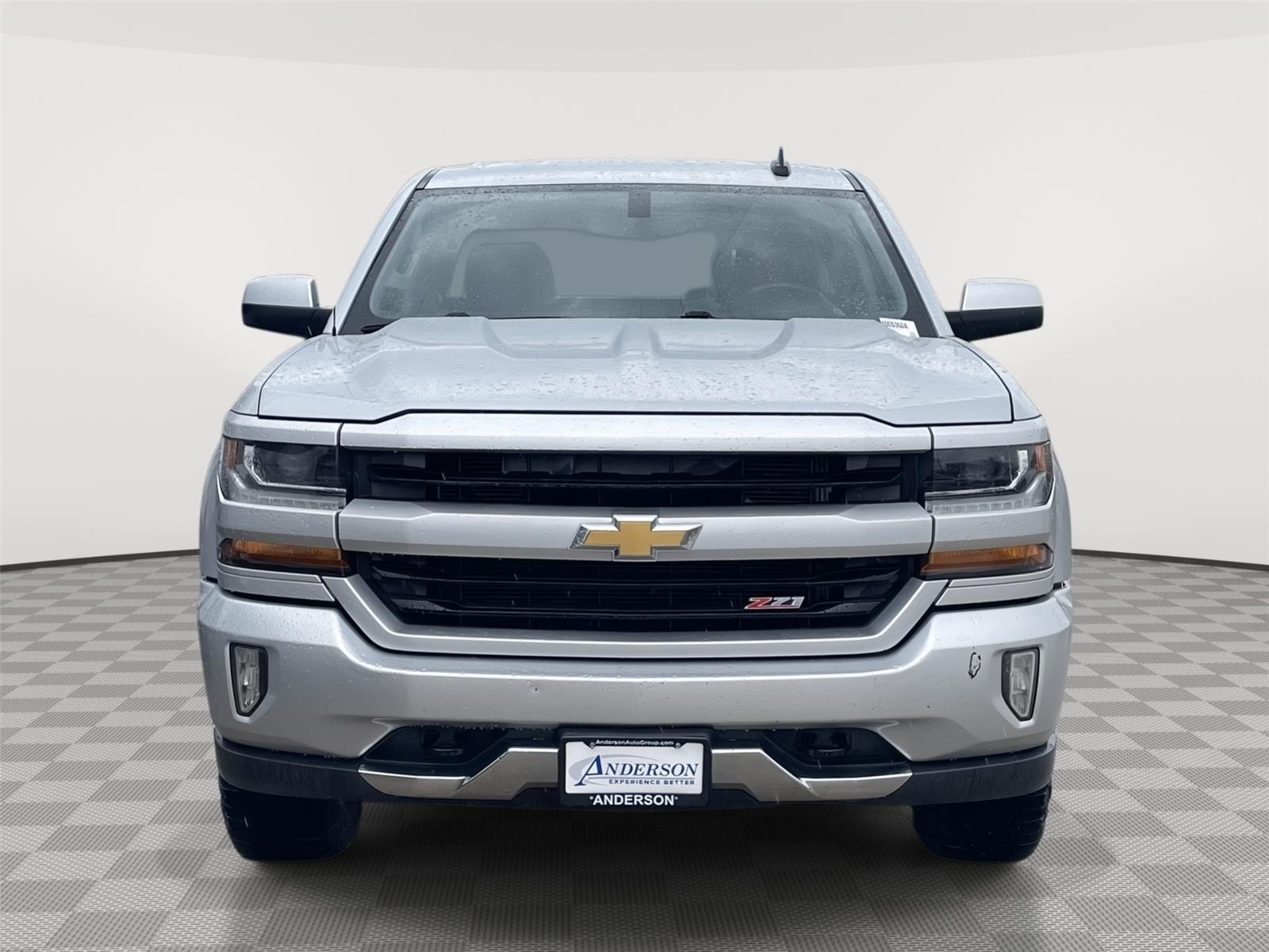 Vehicle photo 4