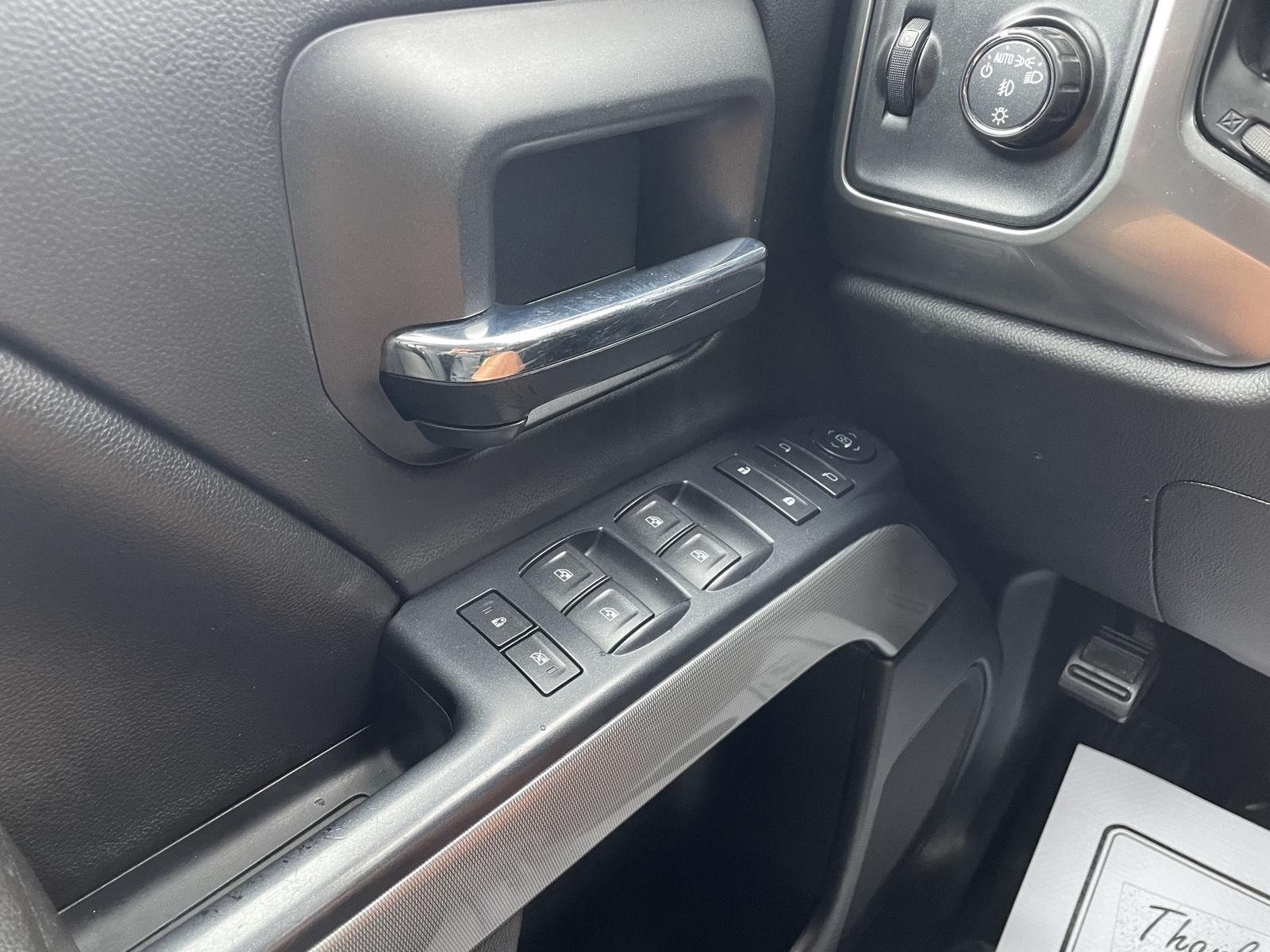 Vehicle photo 27